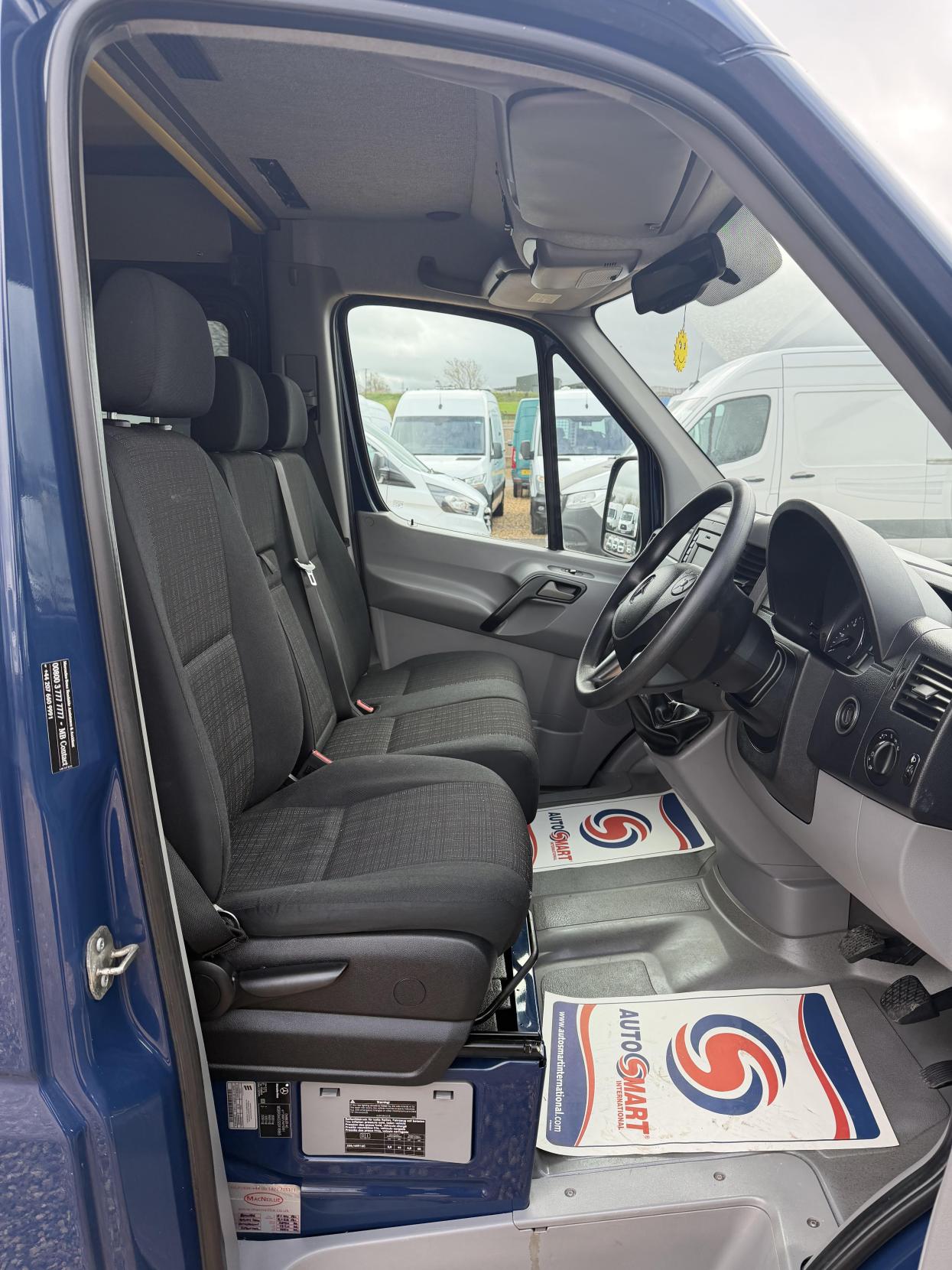 Mercedes-Benz Sprinter 2.1 313 CDi Panel Van 4dr Diesel Manual RWD L2 (129 bhp)