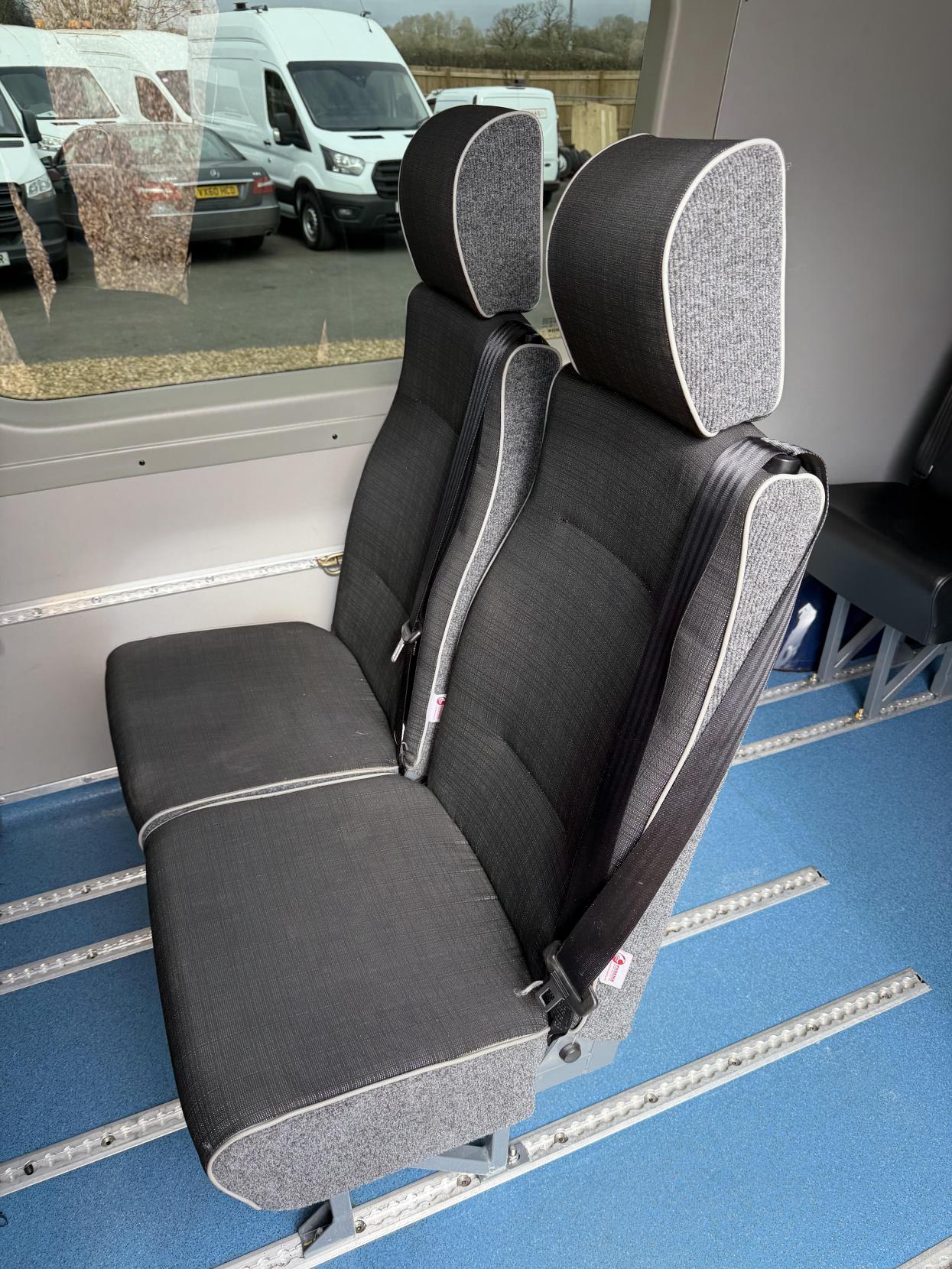 Mercedes-Benz Sprinter 2.1 313 CDi Panel Van 4dr Diesel Manual RWD L2 (129 bhp)