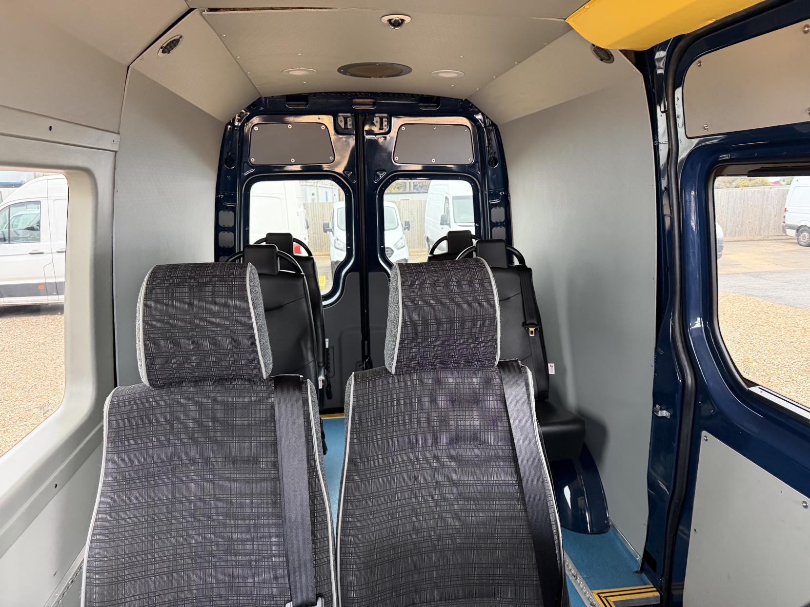 Mercedes-Benz Sprinter 2.1 313 CDi Panel Van 4dr Diesel Manual RWD L2 (129 bhp)