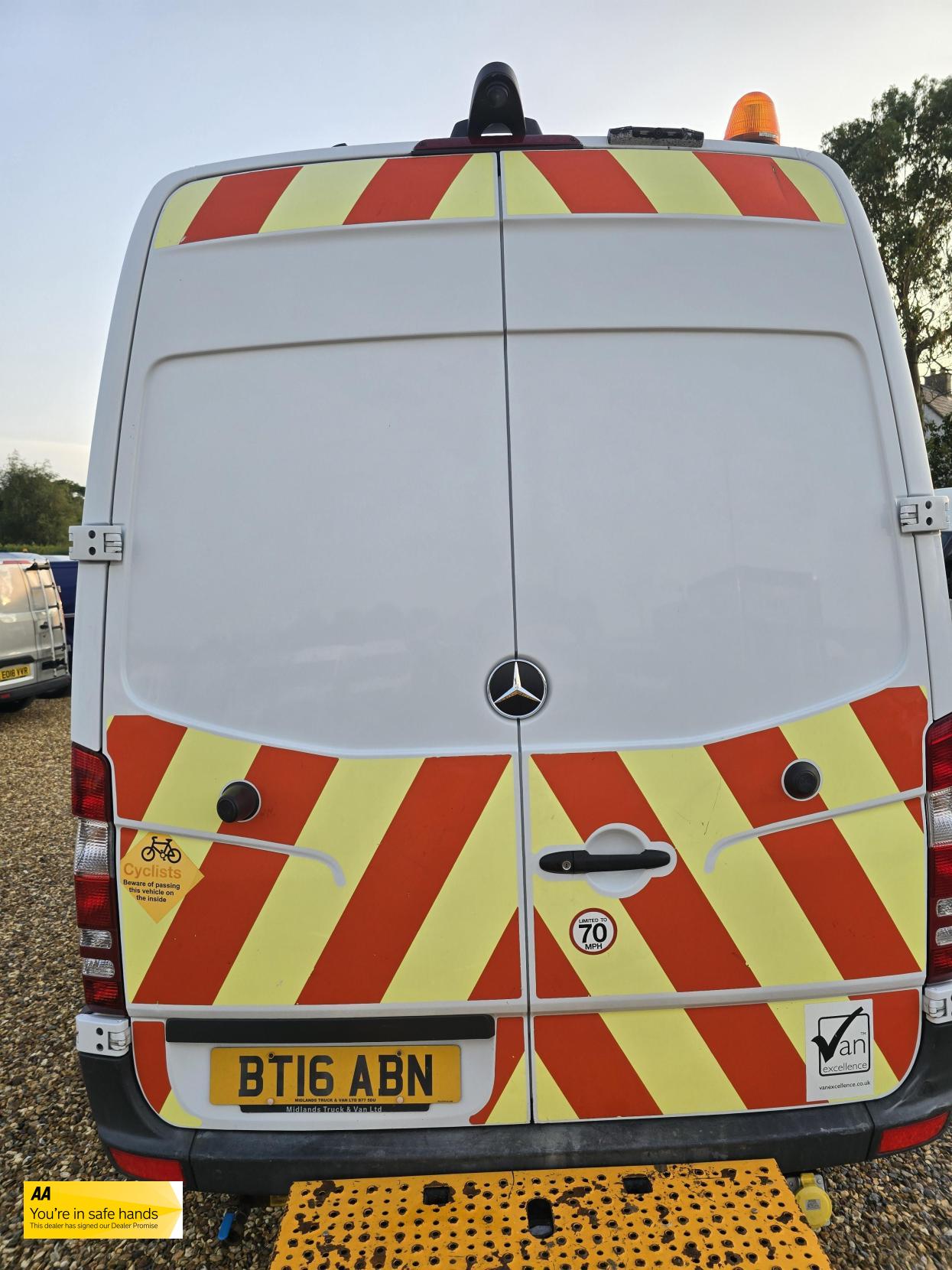 Mercedes-Benz Sprinter 2.1 313 CDi Panel Van 4dr Diesel Manual RWD L1 H3 (222 g/km, 129 bhp)