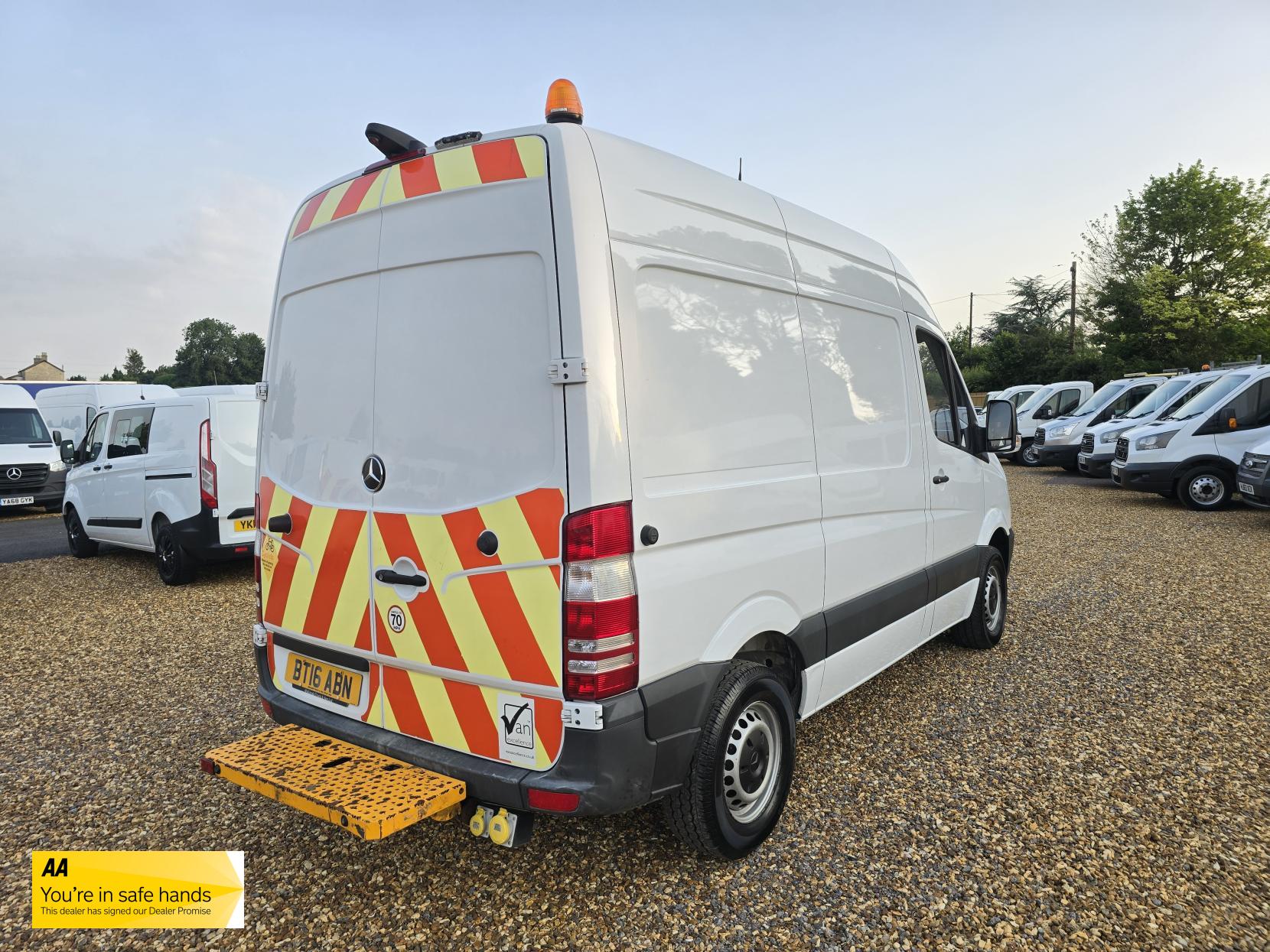 Mercedes-Benz Sprinter 2.1 313 CDi Panel Van 4dr Diesel Manual RWD L1 H3 (222 g/km, 129 bhp)