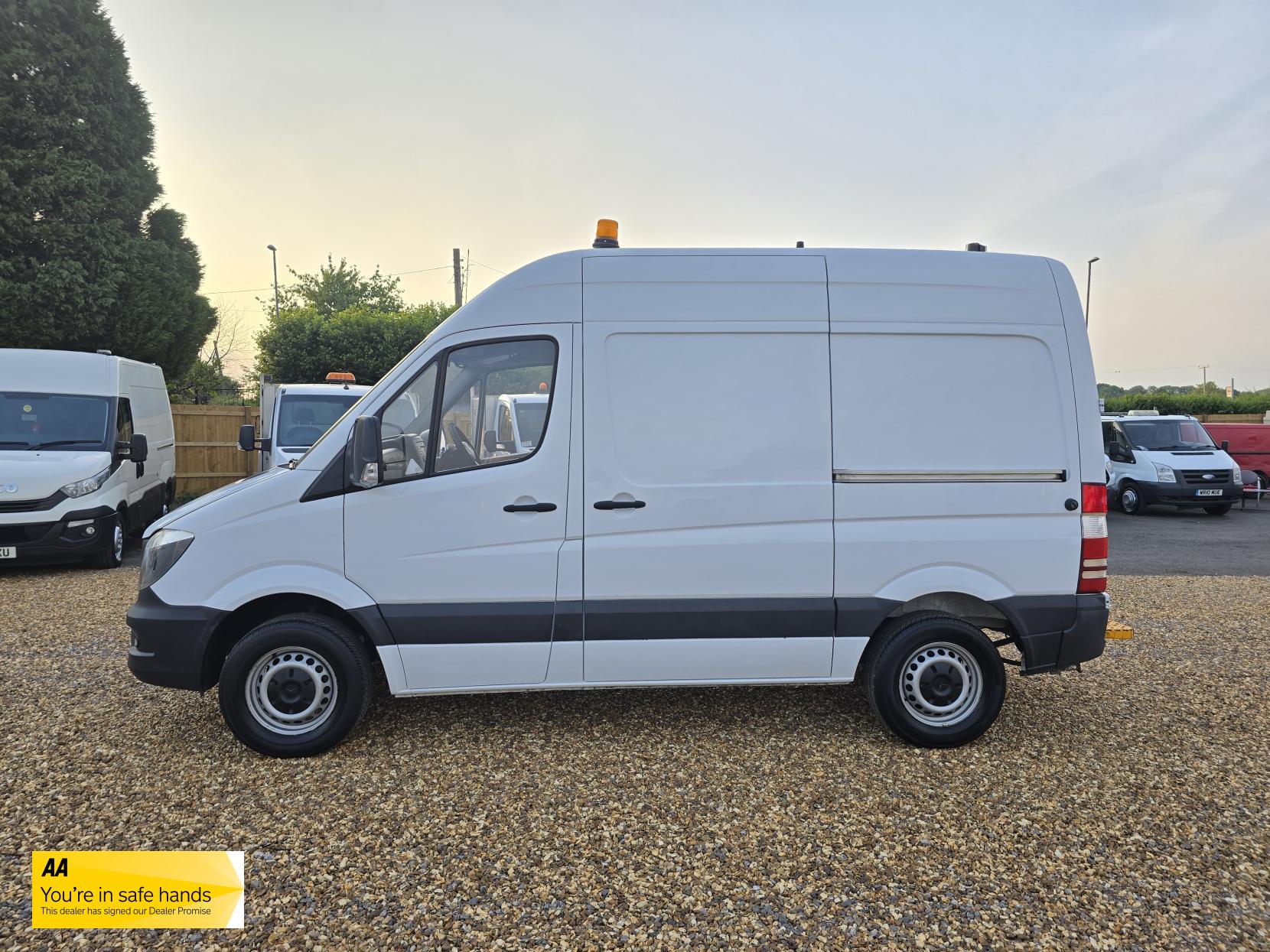 Mercedes-Benz Sprinter 2.1 313 CDi Panel Van 4dr Diesel Manual RWD L1 H3 (222 g/km, 129 bhp)