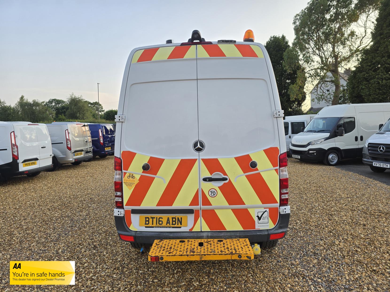 Mercedes-Benz Sprinter 2.1 313 CDi Panel Van 4dr Diesel Manual RWD L1 H3 (222 g/km, 129 bhp)