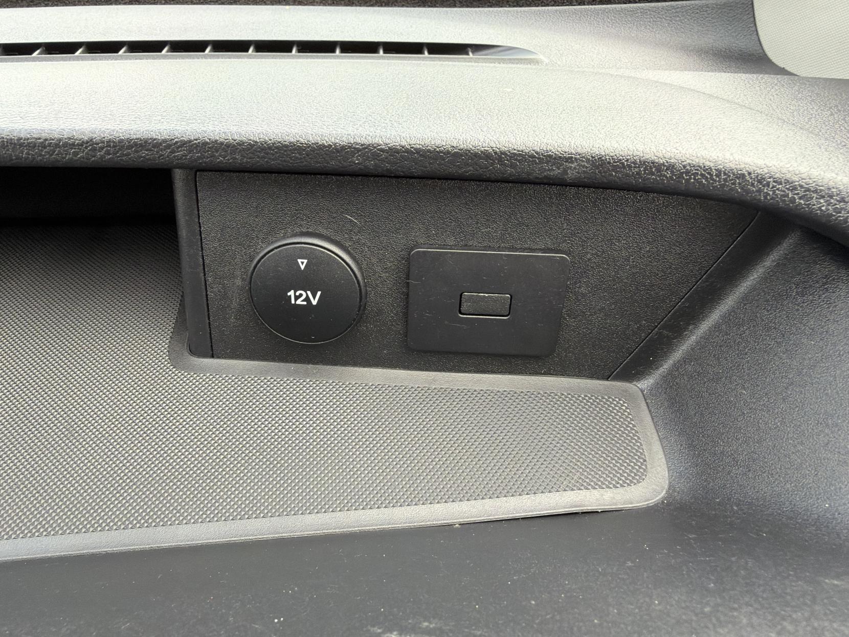 2019 Ford Transit Custom 2.0 320 EcoBlue Panel Van 5dr Diesel Manual L2 H2 Euro 6 (130 ps) - Thumbnail 51