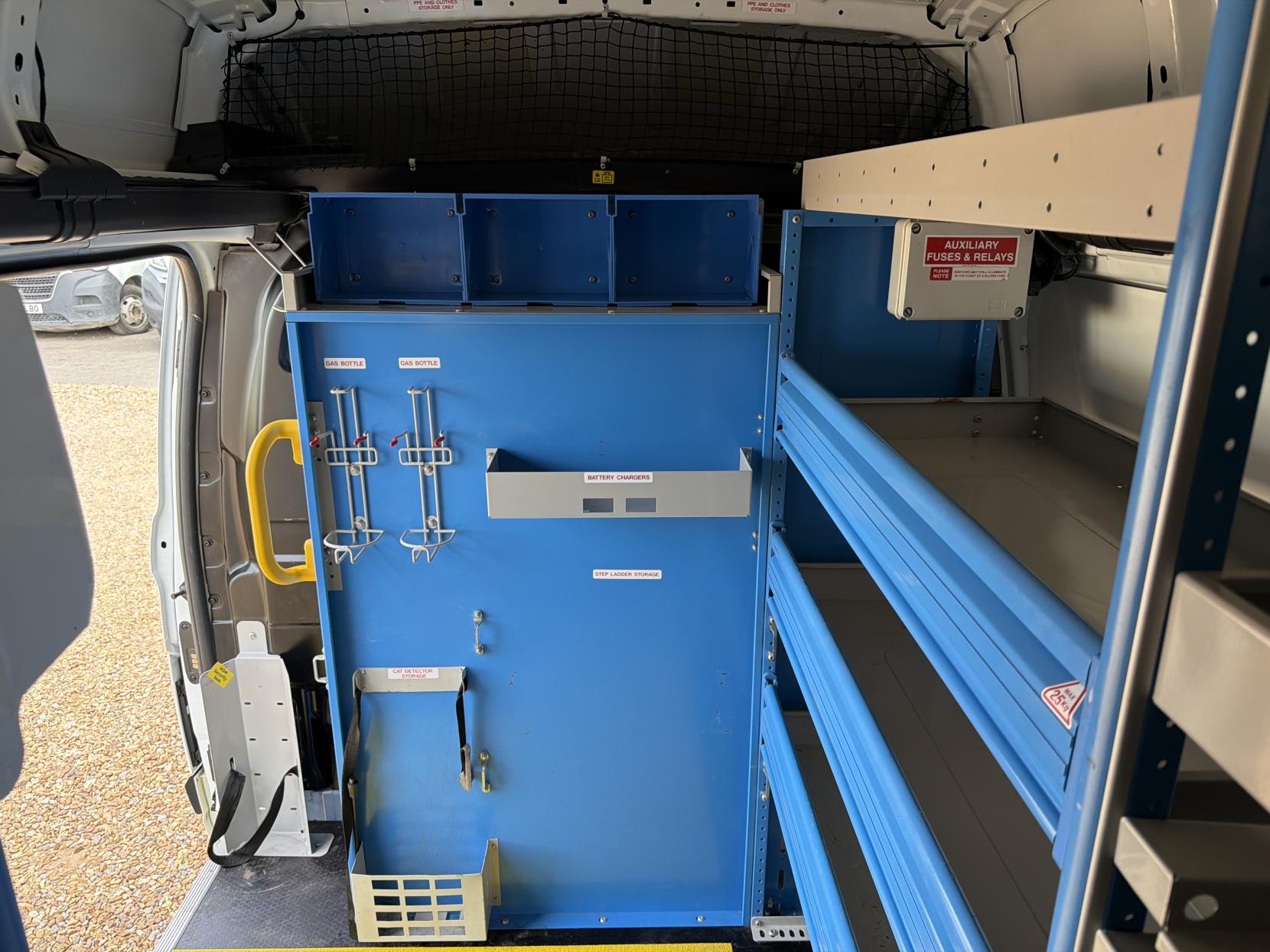 2019 Ford Transit Custom 2.0 320 EcoBlue Panel Van 5dr Diesel Manual L2 H2 Euro 6 (130 ps) - Thumbnail 24
