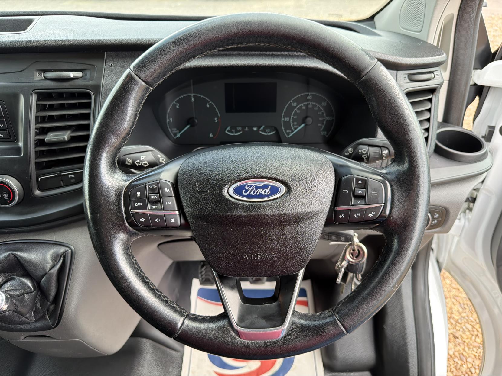 2019 Ford Transit Custom 2.0 320 EcoBlue Panel Van 5dr Diesel Manual L2 H2 Euro 6 (130 ps) - Thumbnail 40