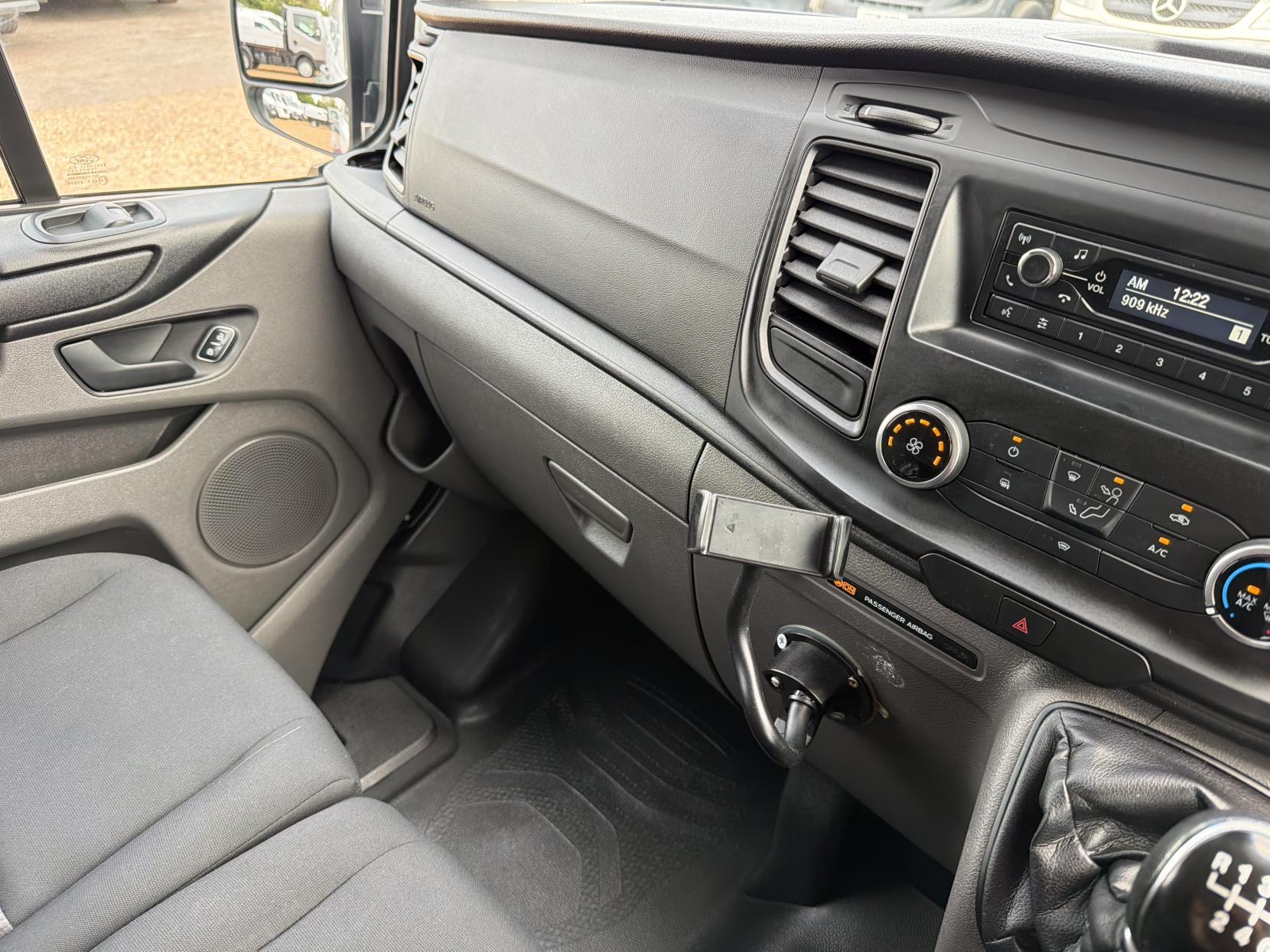 2019 Ford Transit Custom 2.0 320 EcoBlue Panel Van 5dr Diesel Manual L2 H2 Euro 6 (130 ps) - Thumbnail 54