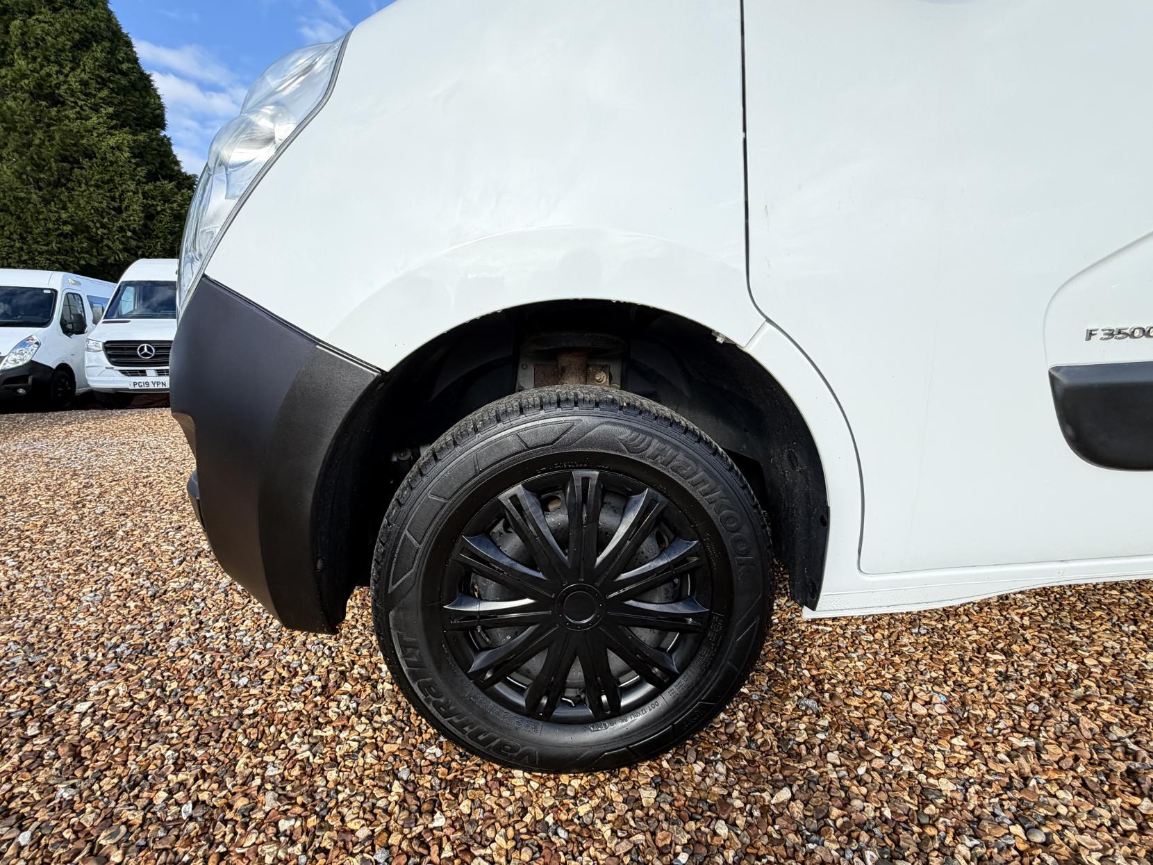 Vauxhall Movano 2.3 CDTi 3500 Panel Van 5dr Diesel Manual FWD L1 H1 Euro 5 (110 ps)