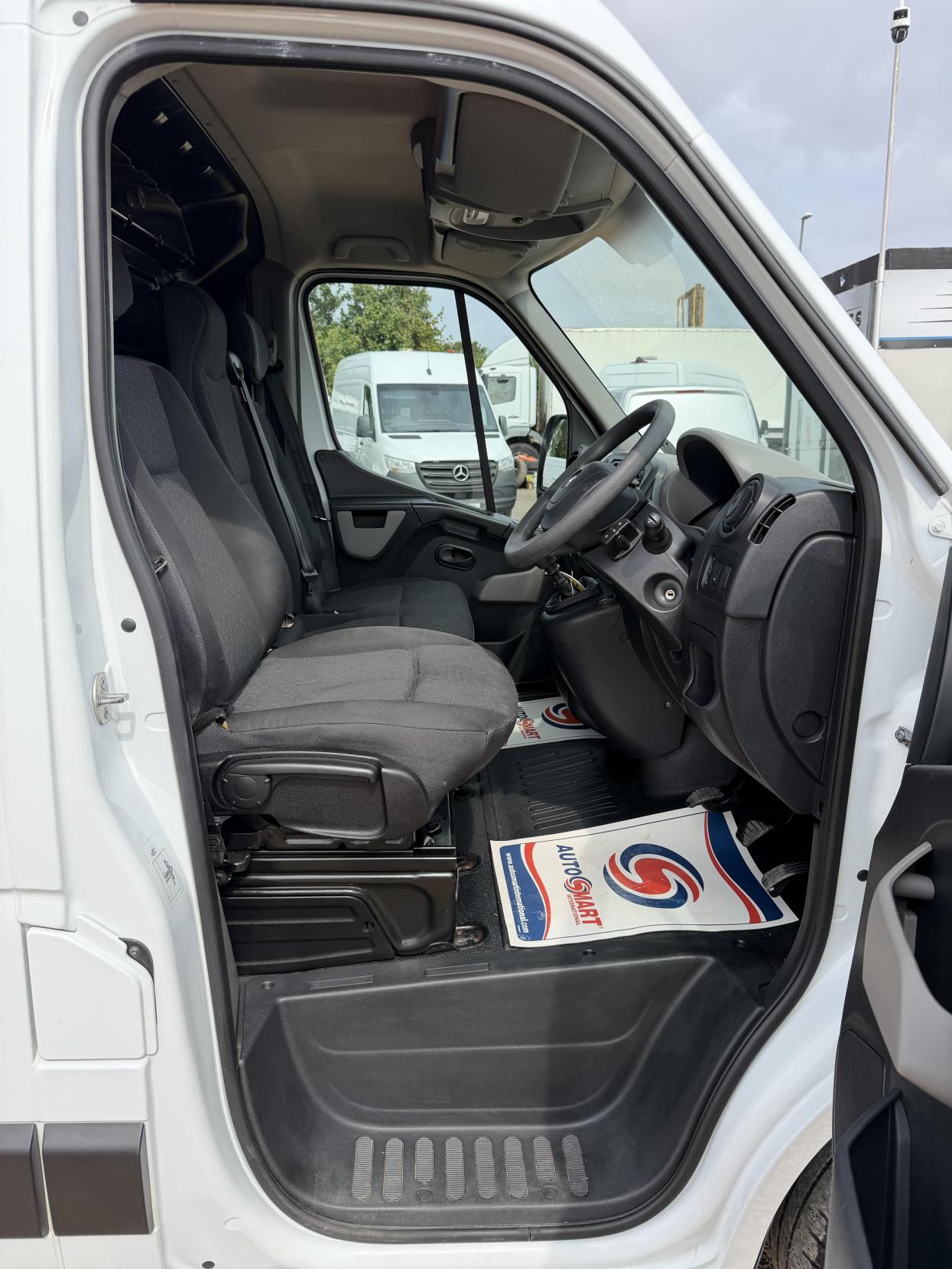 2016 Vauxhall Movano 2.3 CDTi 3500 Panel Van 5dr Diesel Manual FWD L1 H1 Euro 5 (110 ps) - Thumbnail 14