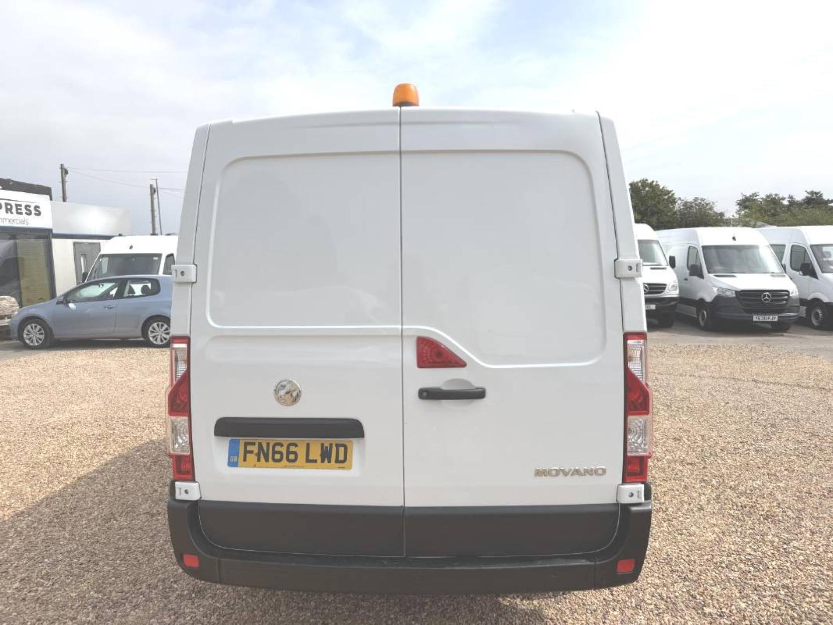 2016 Vauxhall Movano 2.3 CDTi 3500 Panel Van 5dr Diesel Manual FWD L1 H1 Euro 5 (110 ps) - Thumbnail 10