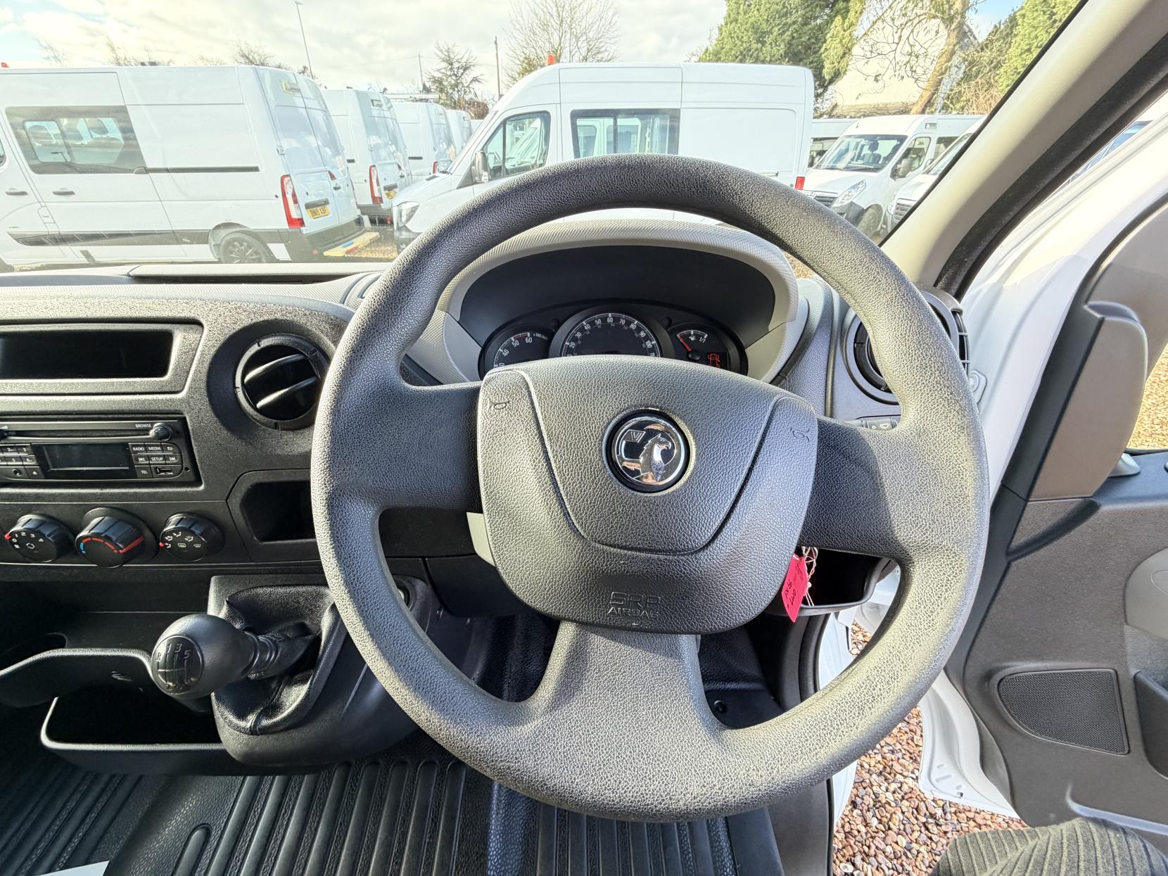 Vauxhall Movano 2.3 CDTi 3500 Panel Van 5dr Diesel Manual FWD L1 H1 Euro 5 (110 ps)