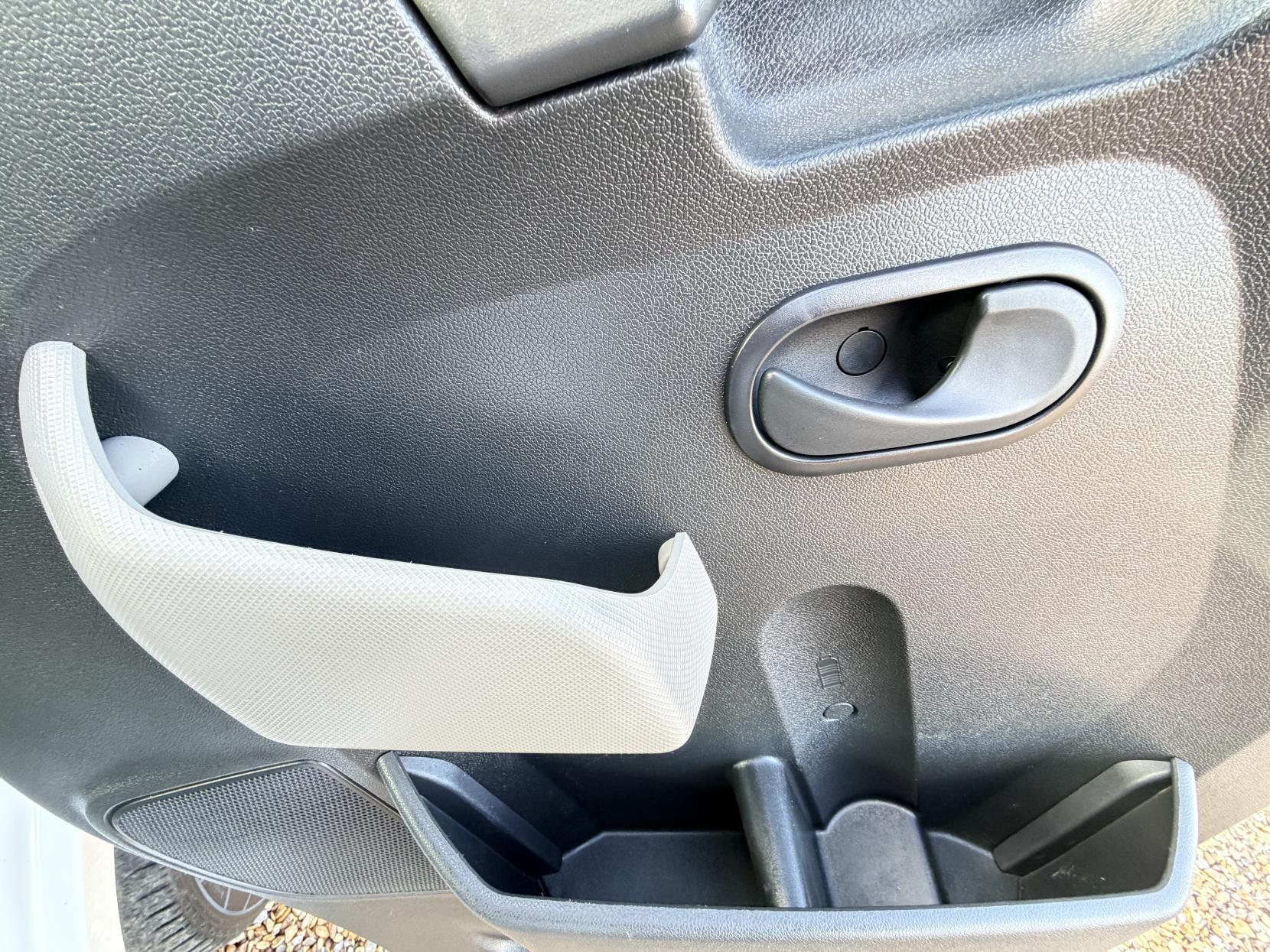 Vauxhall Movano 2.3 CDTi 3500 Panel Van 5dr Diesel Manual FWD L1 H1 Euro 5 (110 ps)