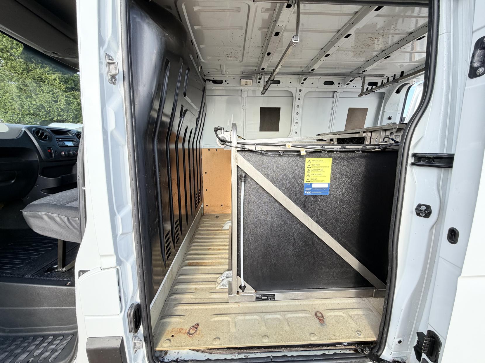 Vauxhall Movano 2.3 CDTi 3500 Panel Van 5dr Diesel Manual FWD L1 H1 Euro 5 (110 ps)