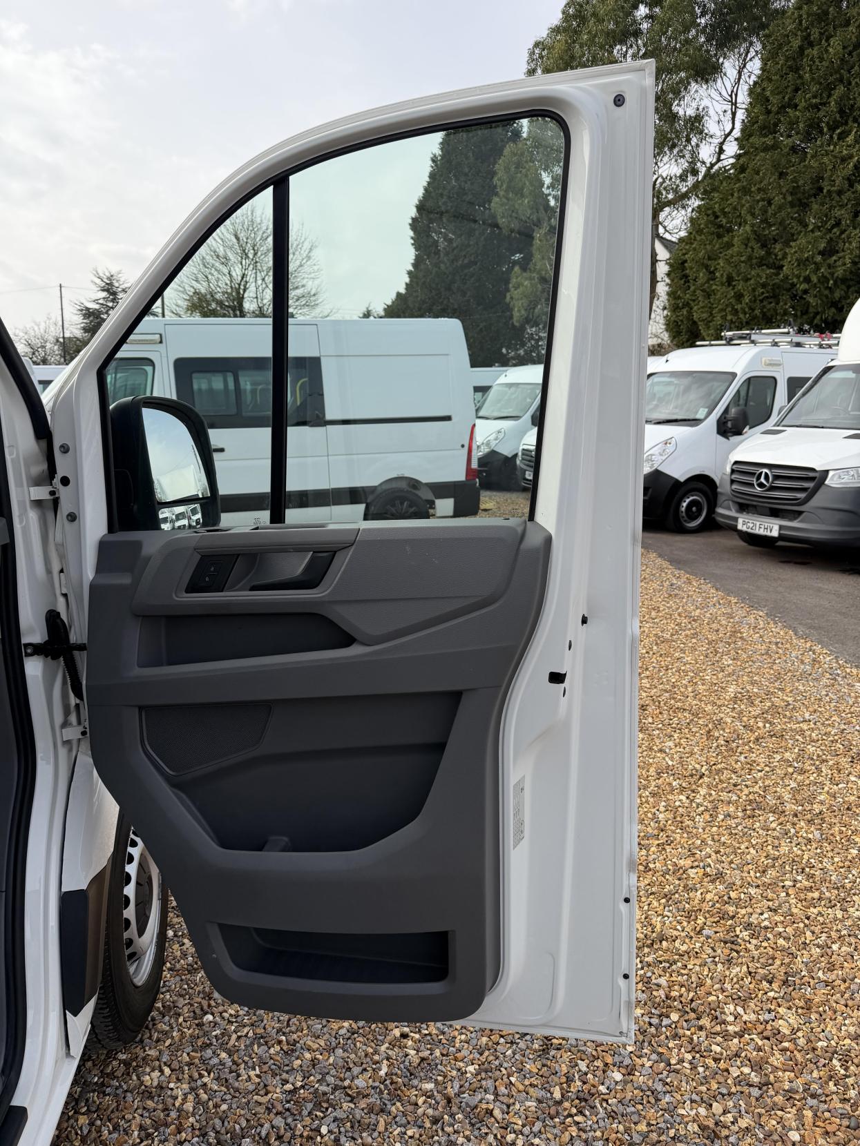 Volkswagen Crafter 2.0 TDI CR35 Trendline Panel Van 5dr Diesel Manual FWD LWB High Roof Euro 6 (s/s) (140 ps)