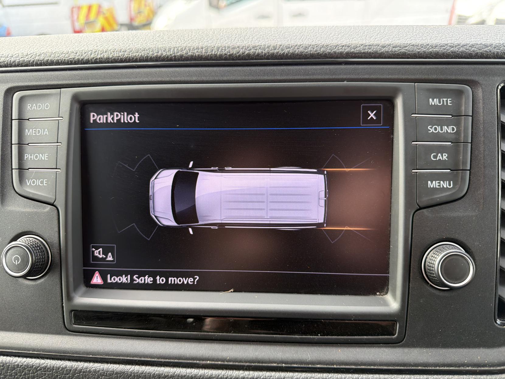 Volkswagen Crafter 2.0 TDI CR35 Trendline Panel Van 5dr Diesel Manual FWD LWB High Roof Euro 6 (s/s) (140 ps)