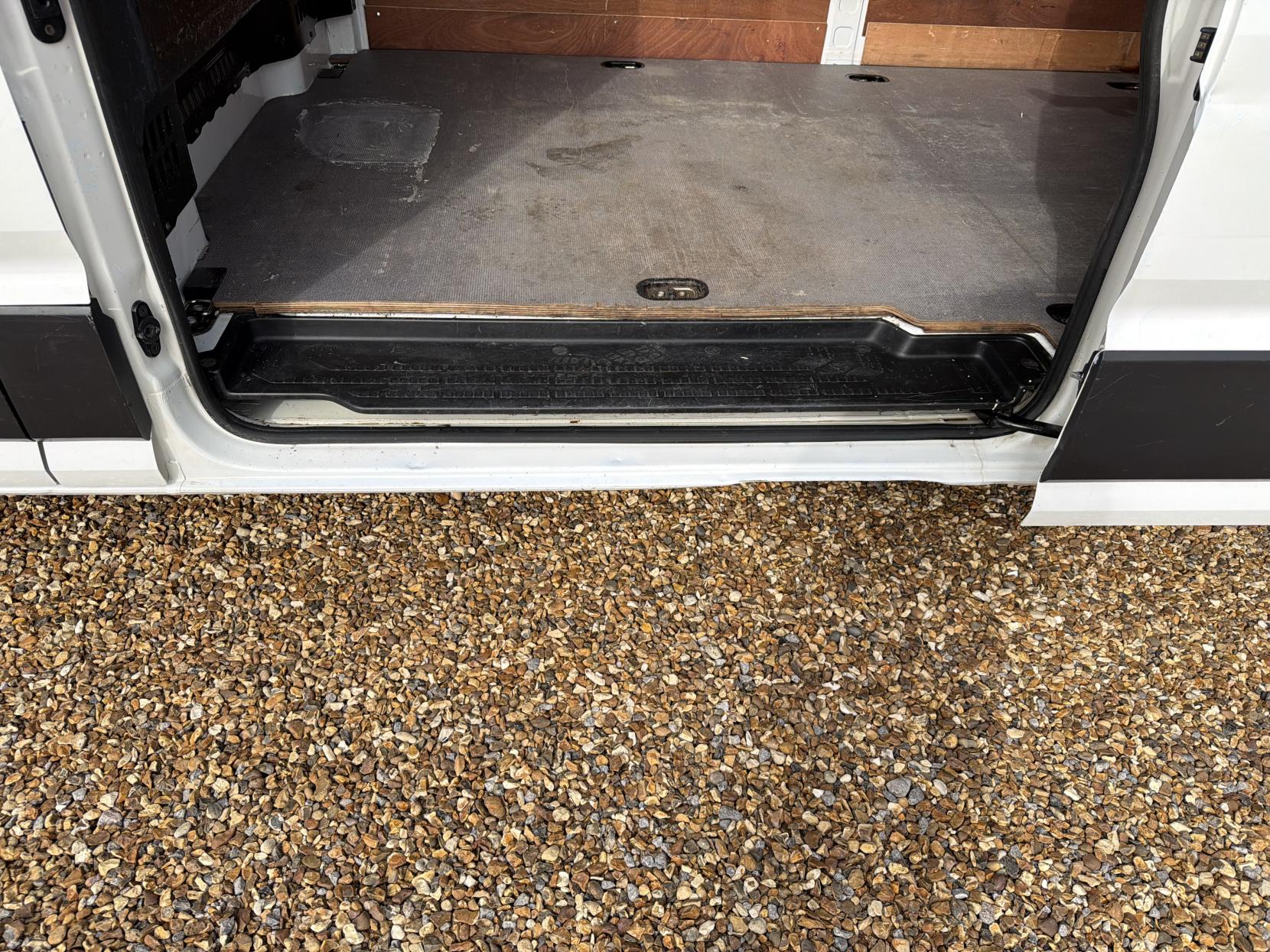 Volkswagen Crafter 2.0 TDI CR35 Trendline Panel Van 5dr Diesel Manual FWD LWB High Roof Euro 6 (s/s) (140 ps)