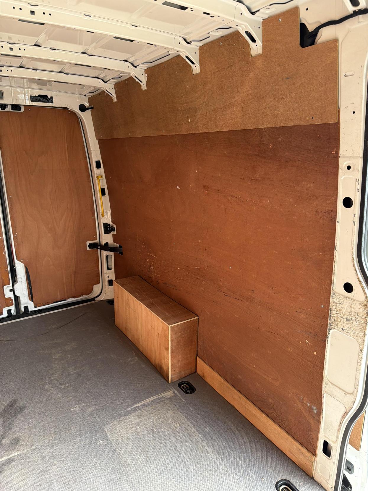 Volkswagen Crafter 2.0 TDI CR35 Trendline Panel Van 5dr Diesel Manual FWD LWB High Roof Euro 6 (s/s) (140 ps)