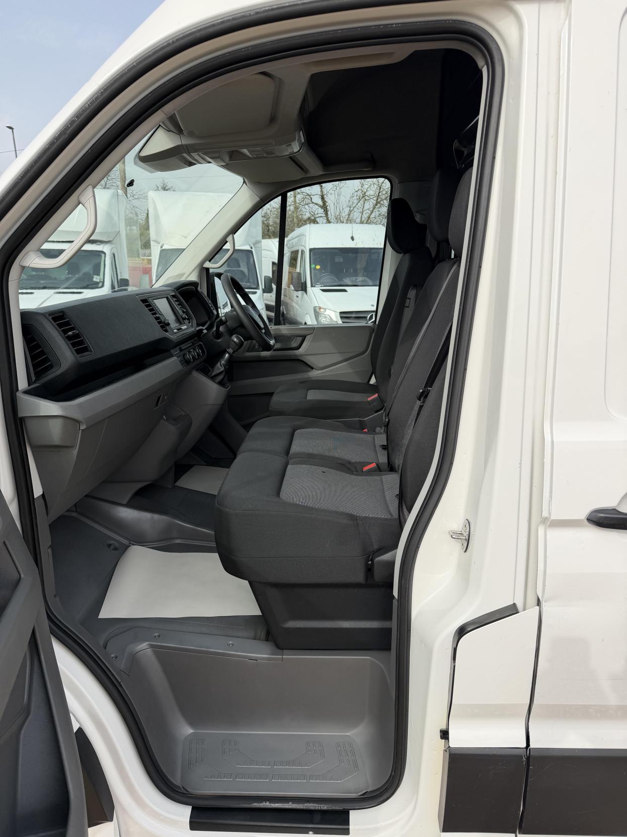 Volkswagen Crafter 2.0 TDI CR35 Trendline Panel Van 5dr Diesel Manual FWD LWB High Roof Euro 6 (s/s) (140 ps)