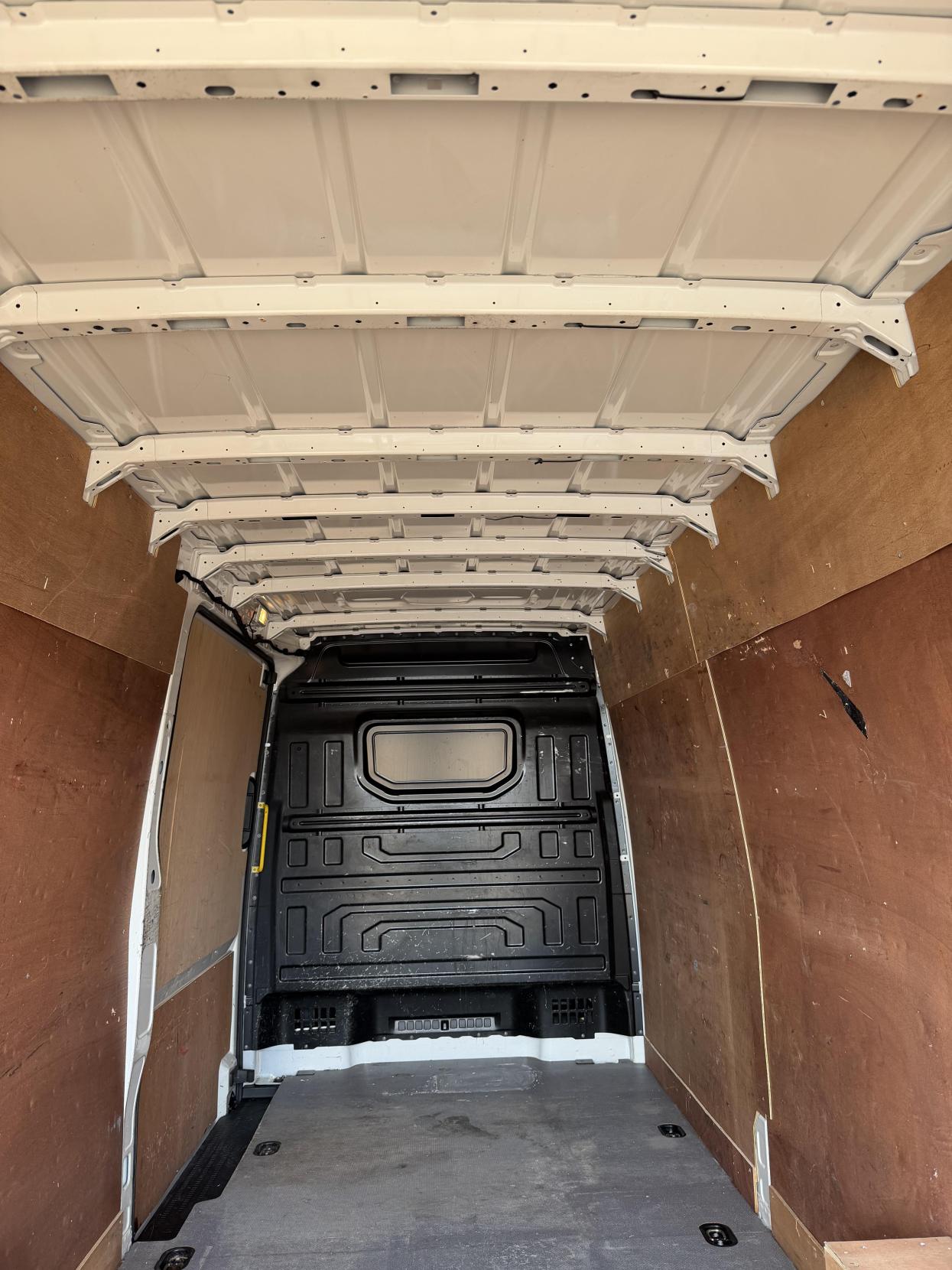 Volkswagen Crafter 2.0 TDI CR35 Trendline Panel Van 5dr Diesel Manual FWD LWB High Roof Euro 6 (s/s) (140 ps)