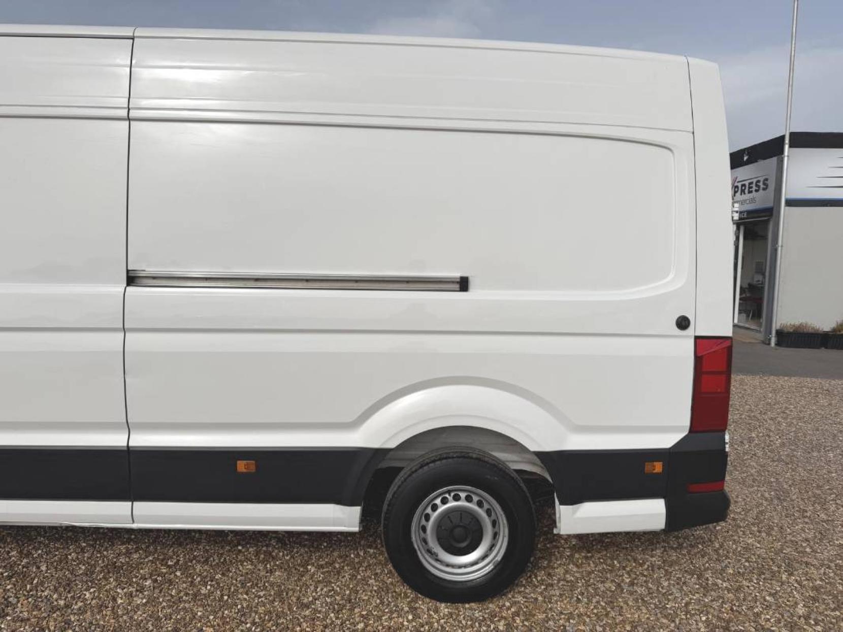 Volkswagen Crafter 2.0 TDI CR35 Trendline Panel Van 5dr Diesel Manual FWD LWB High Roof Euro 6 (s/s) (140 ps)