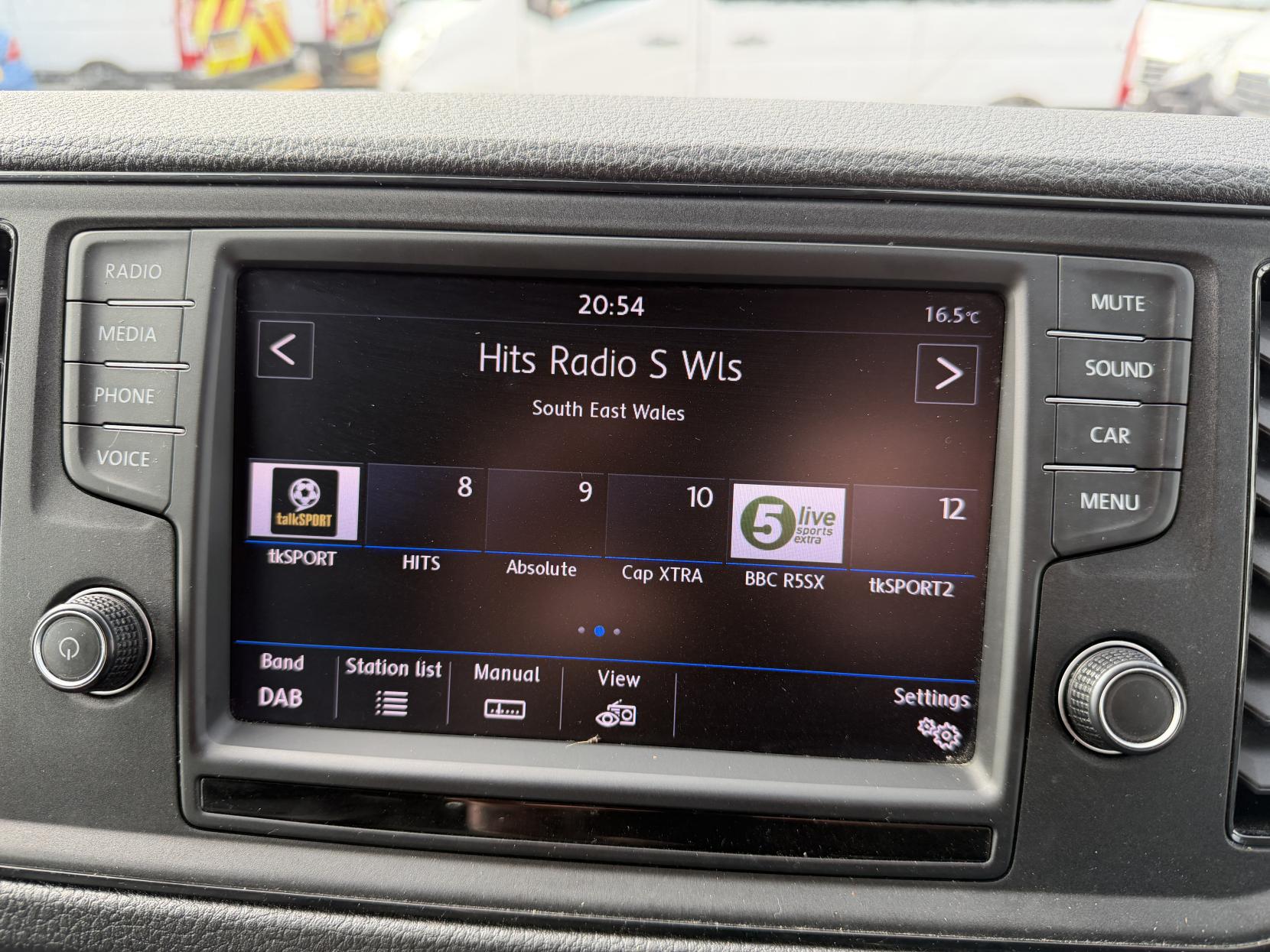 Volkswagen Crafter 2.0 TDI CR35 Trendline Panel Van 5dr Diesel Manual FWD LWB High Roof Euro 6 (s/s) (140 ps)