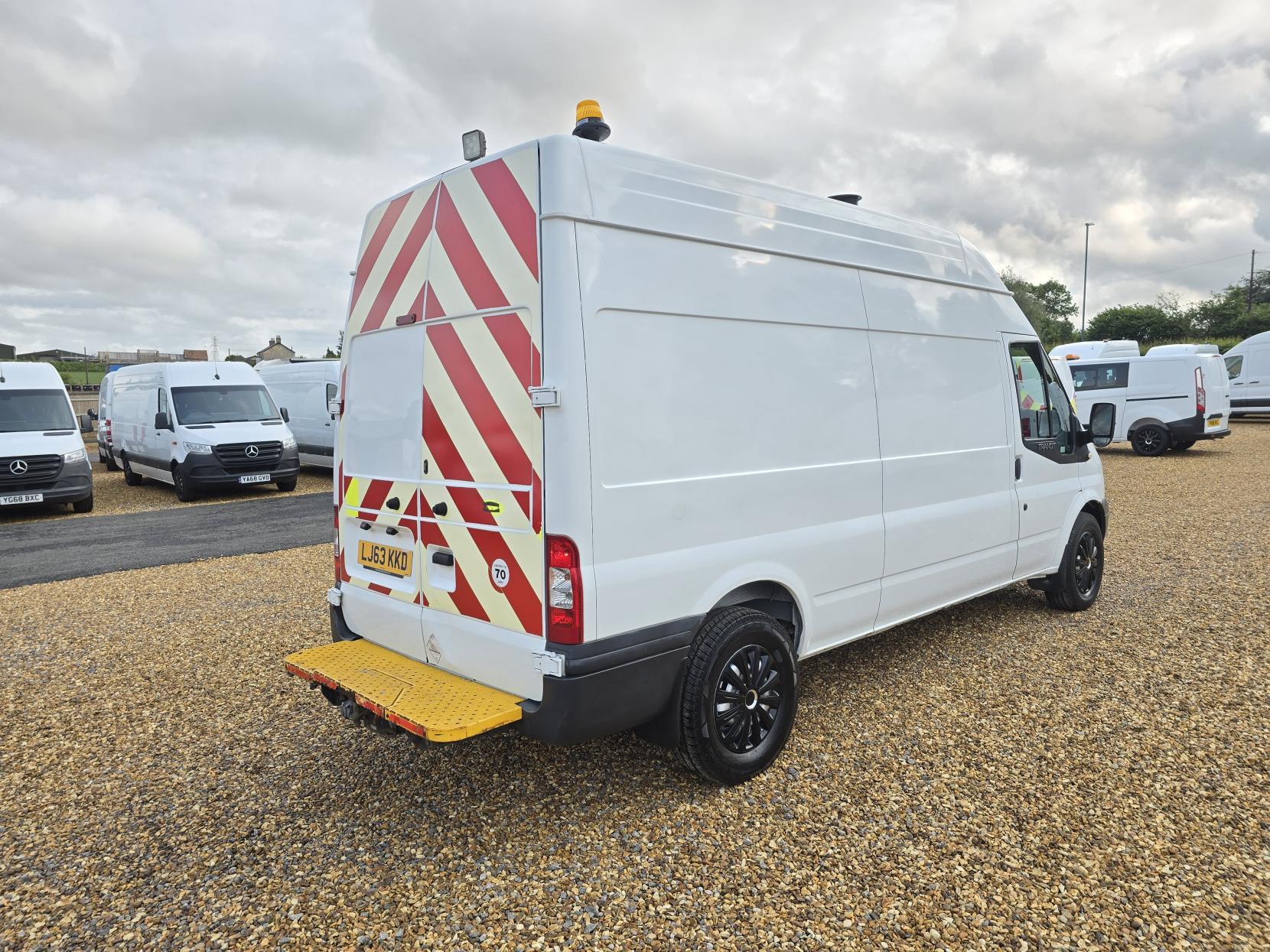 Ford Transit 2.2 TDCi 350 Panel Van 3dr Diesel Manual RWD L3 H3 (224 g/km, 98 bhp)