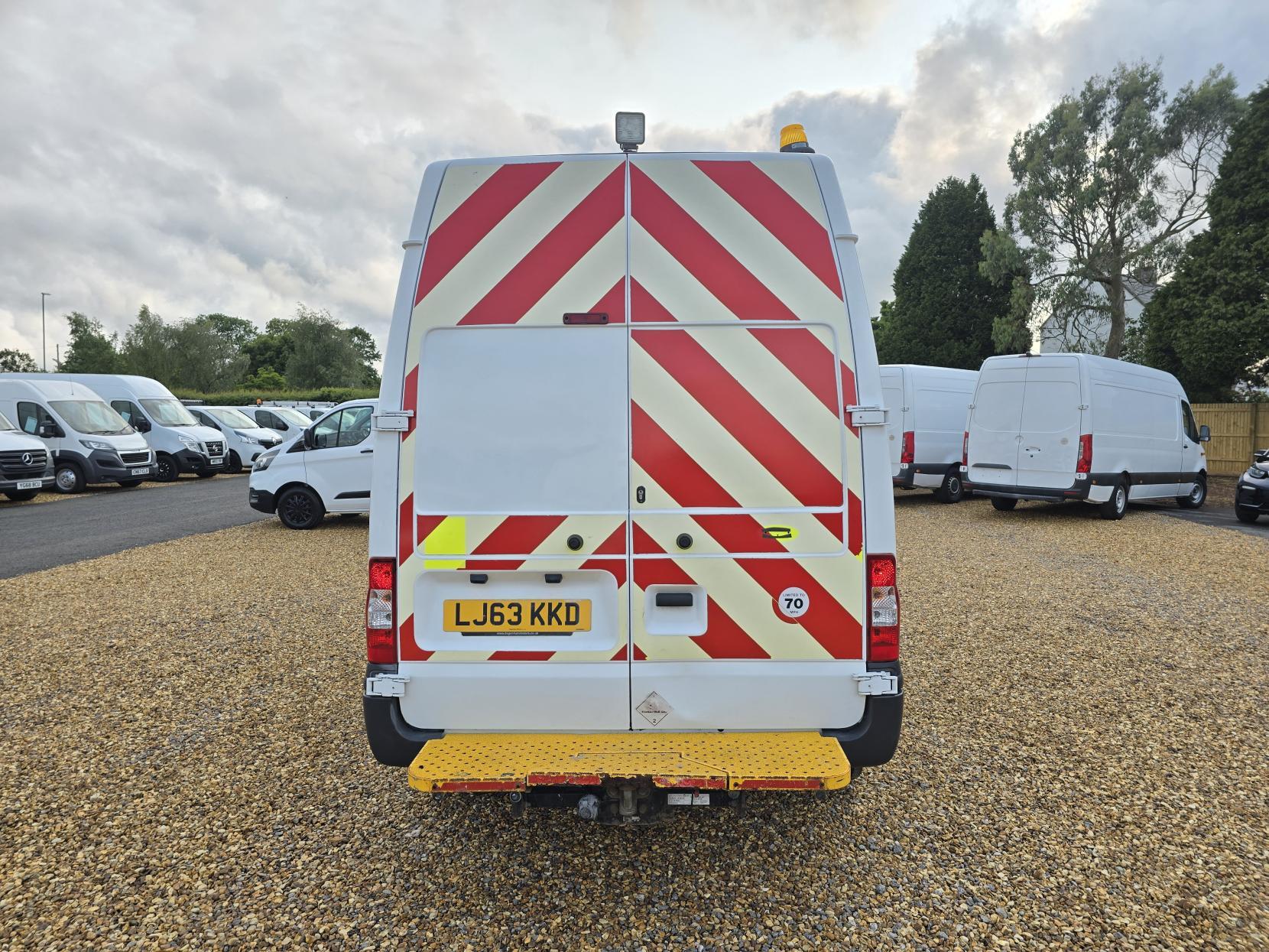 Ford Transit 2.2 TDCi 350 Panel Van 3dr Diesel Manual RWD L3 H3 (224 g/km, 98 bhp)