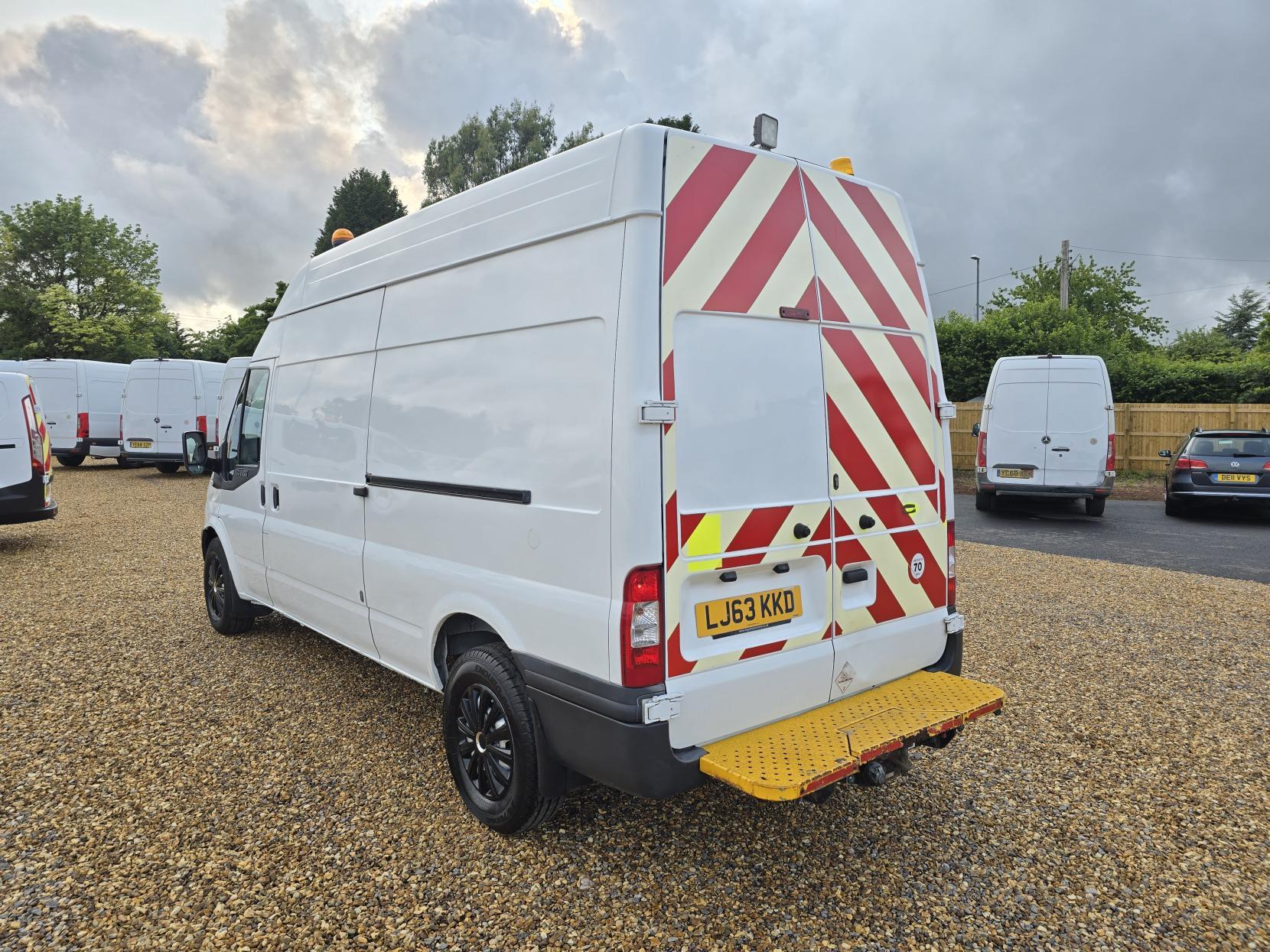 Ford Transit 2.2 TDCi 350 Panel Van 3dr Diesel Manual RWD L3 H3 (224 g/km, 98 bhp)