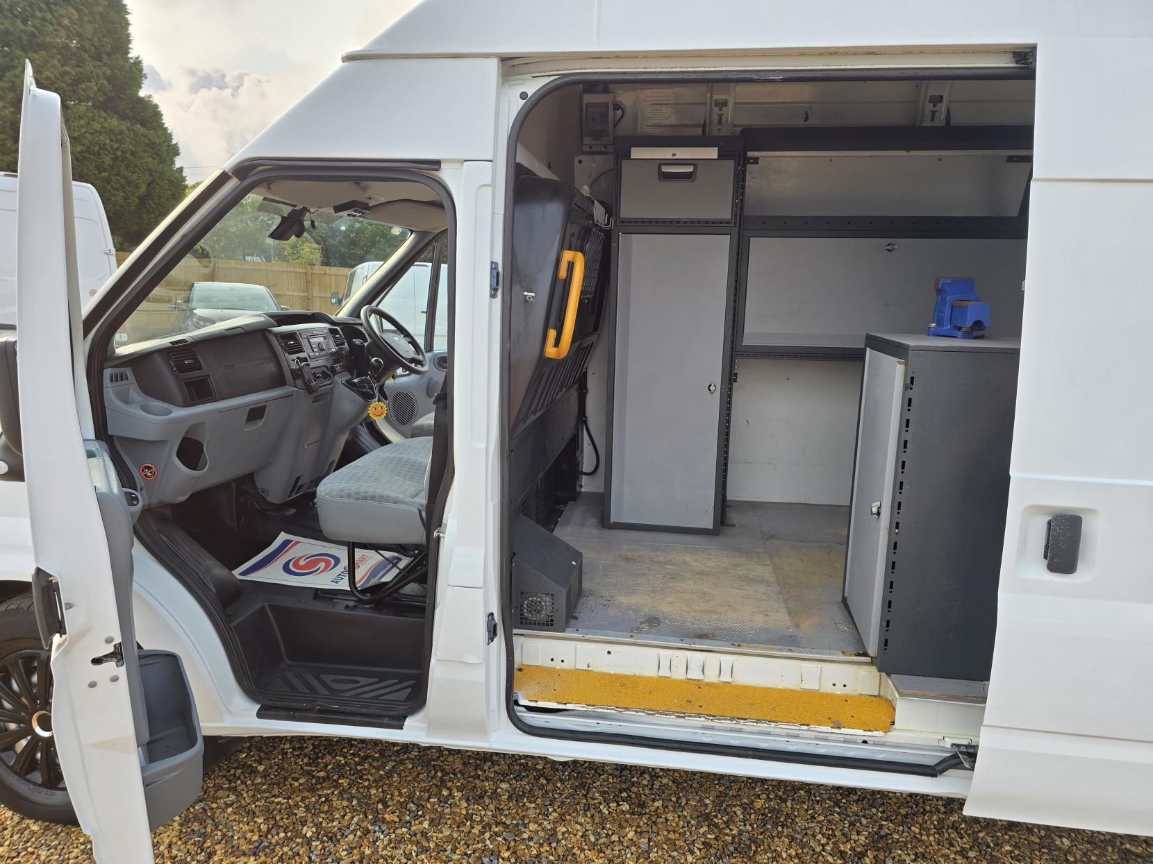 Ford Transit 2.2 TDCi 350 Panel Van 3dr Diesel Manual RWD L3 H3 (224 g/km, 98 bhp)