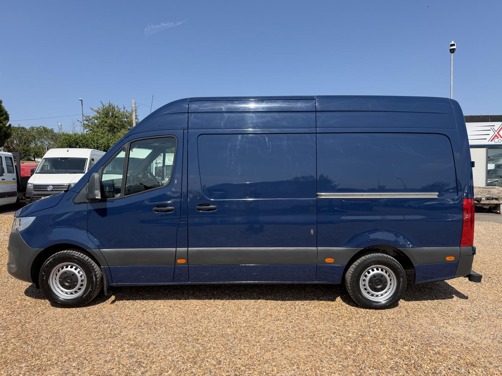 2020 Mercedes-Benz Sprinter 2.1 316 CDI Panel Van 5dr Diesel Manual RWD L2 H2 Euro 6 (163 ps) - Thumbnail 8