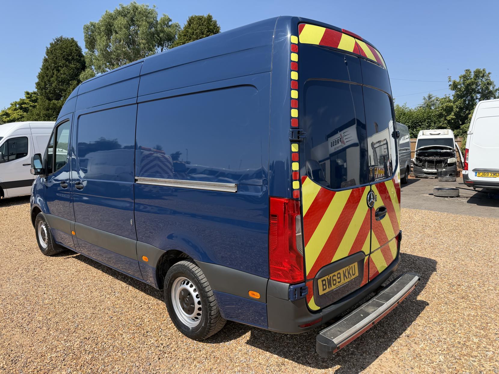 2020 Mercedes-Benz Sprinter 2.1 316 CDI Panel Van 5dr Diesel Manual RWD L2 H2 Euro 6 (163 ps) - Thumbnail 9