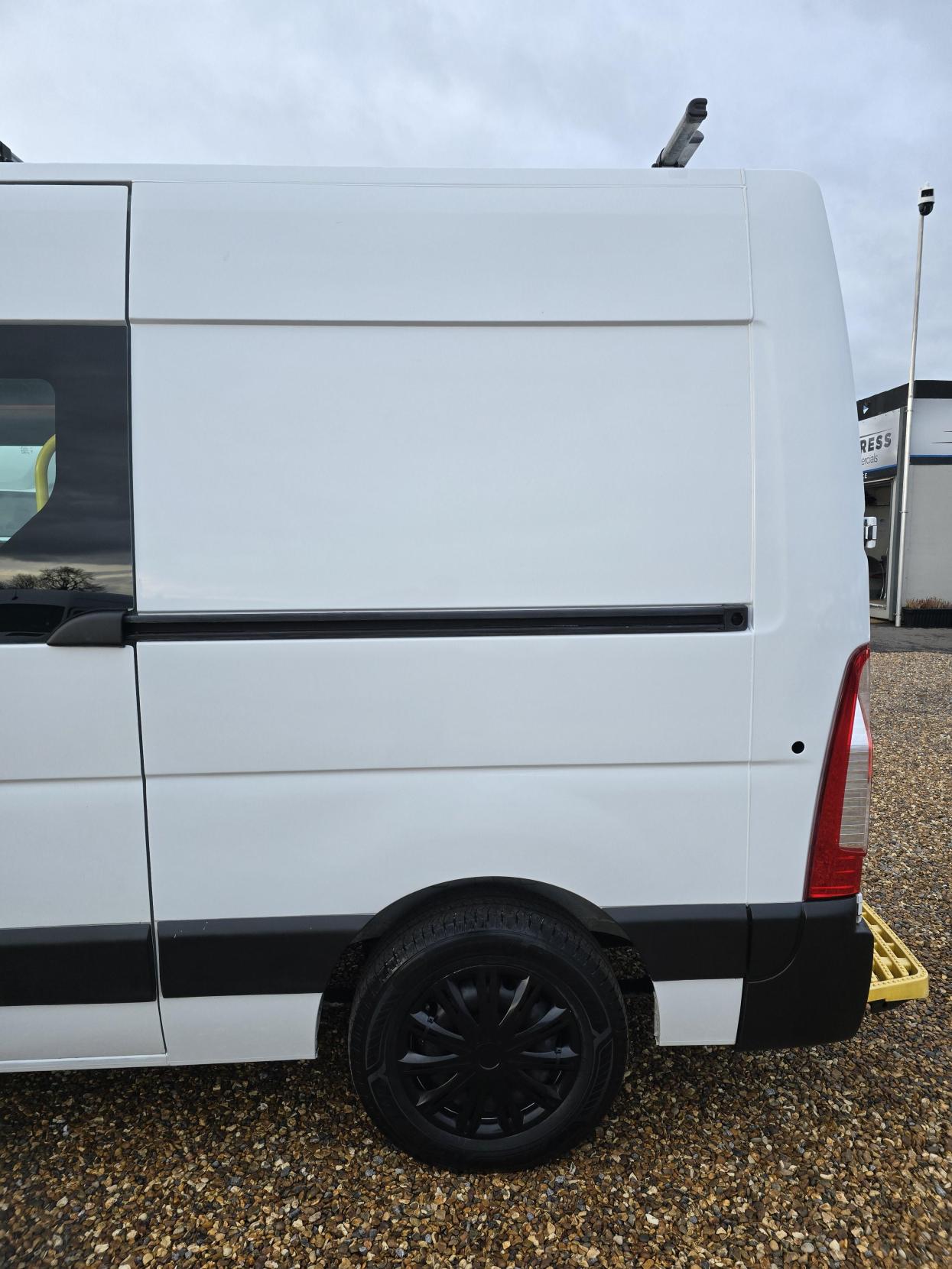 Vauxhall Movano 2.3 CDTi 3500 Panel Van 5dr Diesel Manual FWD L2 H2 Euro 6 (130 ps)