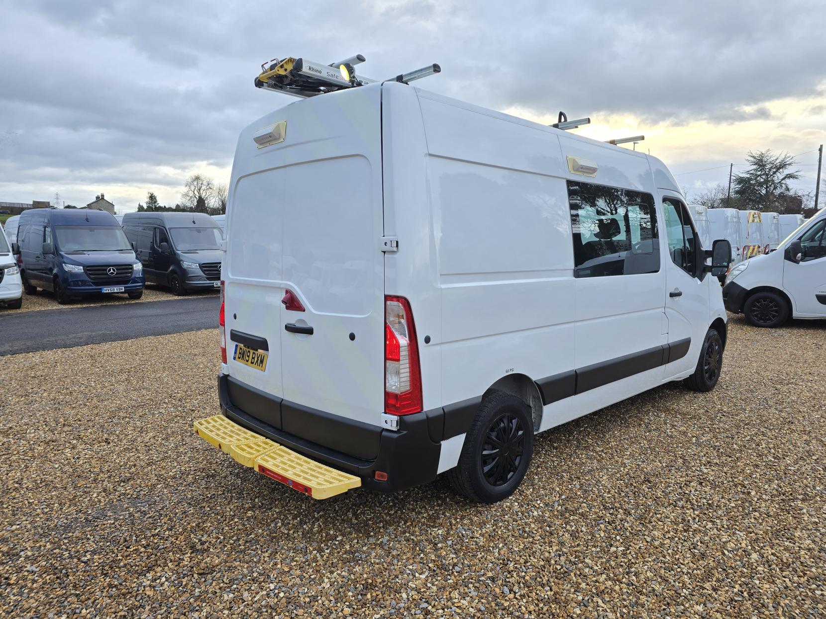 Vauxhall Movano 2.3 CDTi 3500 Panel Van 5dr Diesel Manual FWD L2 H2 Euro 6 (130 ps)