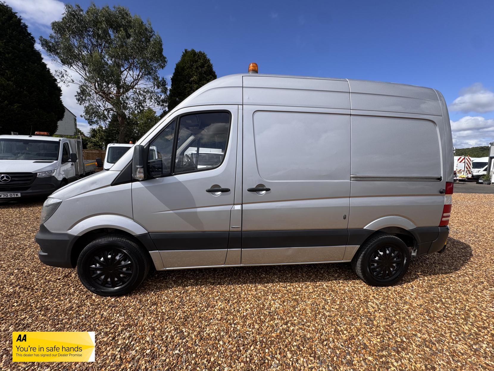 Mercedes-Benz Sprinter 2.1 313 CDi Panel Van 4dr Diesel Manual RWD L1 H3 (222 g/km, 129 bhp)