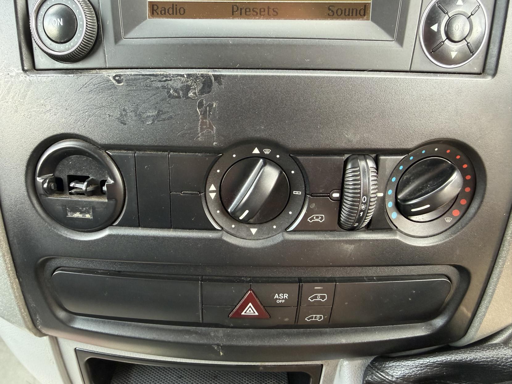 2013 Mercedes-Benz Sprinter 2.1 313 CDi Panel Van 4dr Diesel Manual RWD L3 H3 (129 bhp) - Thumbnail 25