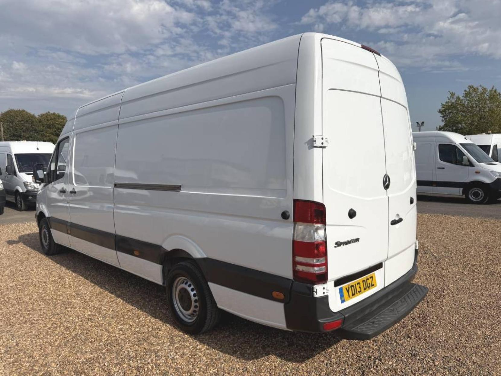 2013 Mercedes-Benz Sprinter 2.1 313 CDi Panel Van 4dr Diesel Manual RWD L3 H3 (129 bhp) - Thumbnail 9