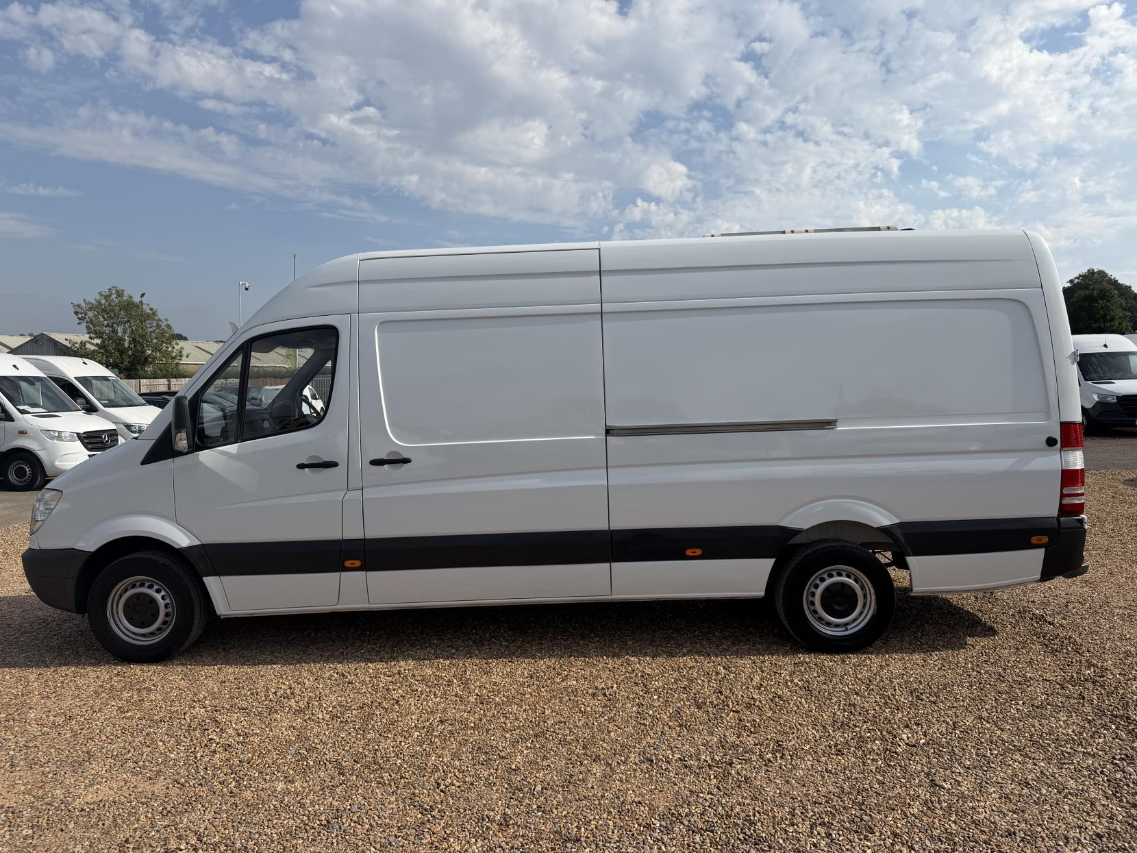 2013 Mercedes-Benz Sprinter 2.1 313 CDi Panel Van 4dr Diesel Manual RWD L3 H3 (129 bhp) - Thumbnail 8