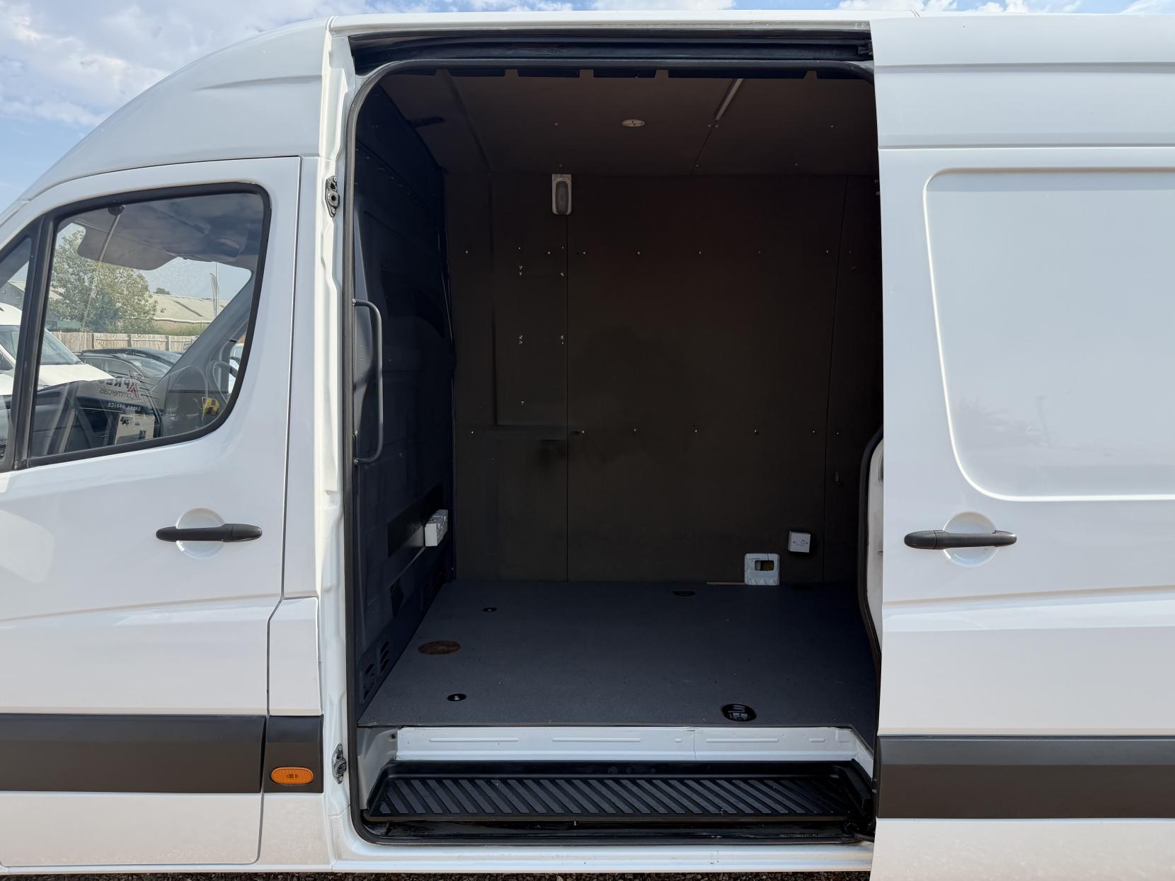 2013 Mercedes-Benz Sprinter 2.1 313 CDi Panel Van 4dr Diesel Manual RWD L3 H3 (129 bhp) - Thumbnail 28