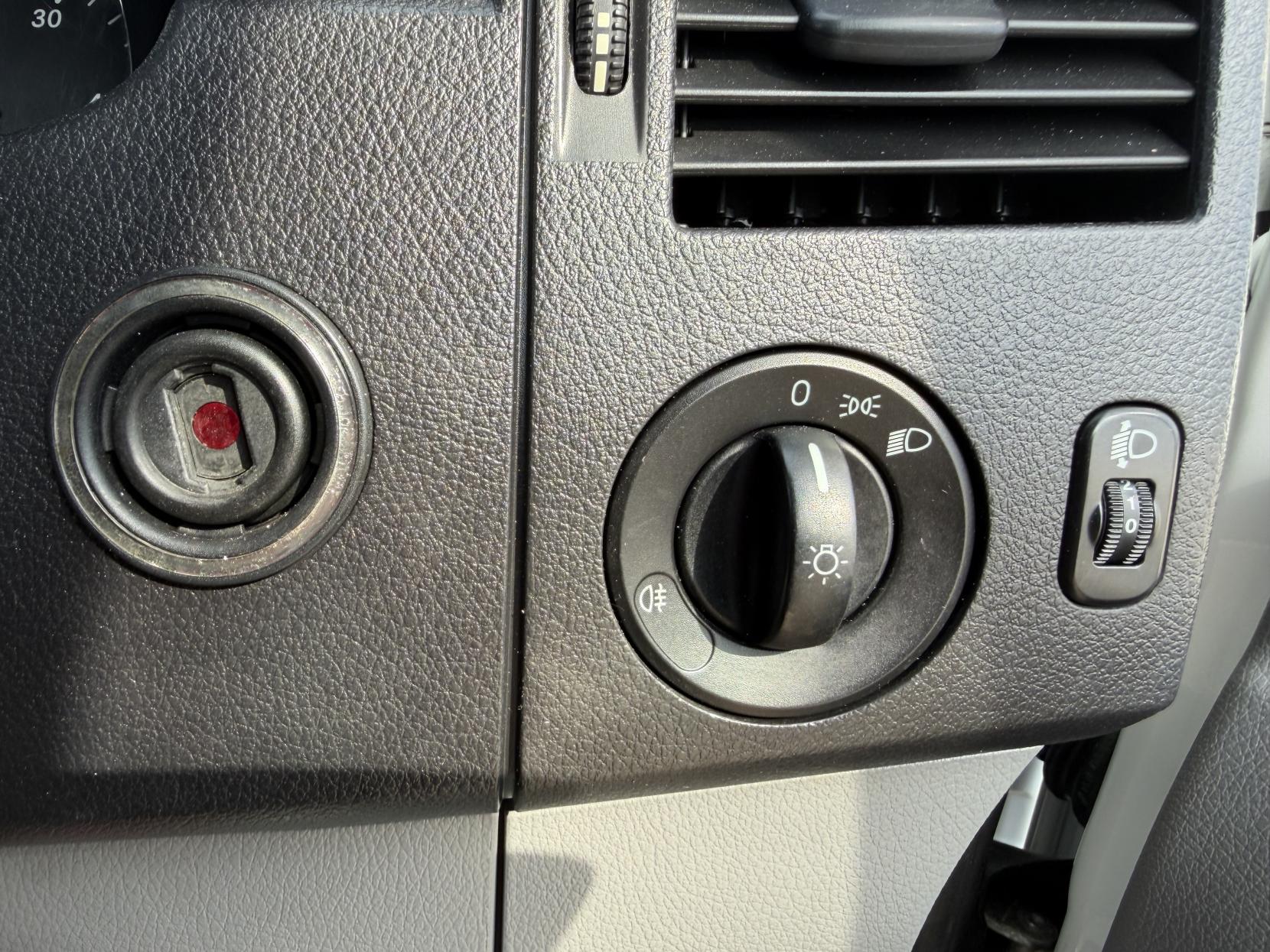 2013 Mercedes-Benz Sprinter 2.1 313 CDi Panel Van 4dr Diesel Manual RWD L3 H3 (129 bhp) - Thumbnail 19