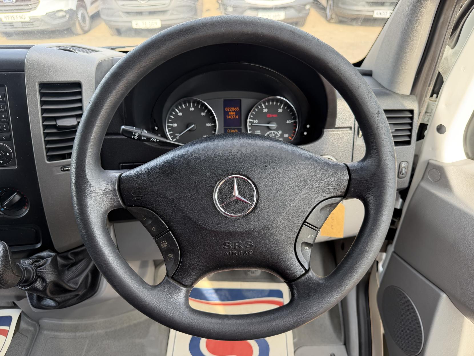 2013 Mercedes-Benz Sprinter 2.1 313 CDi Panel Van 4dr Diesel Manual RWD L3 H3 (129 bhp) - Thumbnail 23