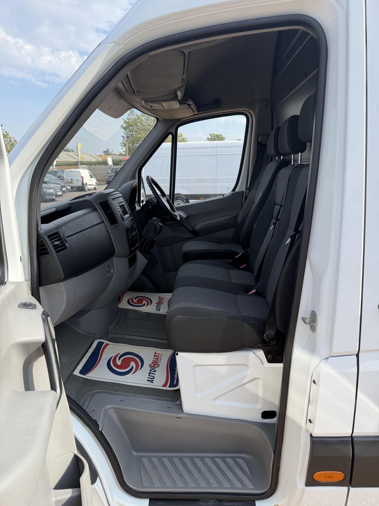 2013 Mercedes-Benz Sprinter 2.1 313 CDi Panel Van 4dr Diesel Manual RWD L3 H3 (129 bhp) - Thumbnail 14