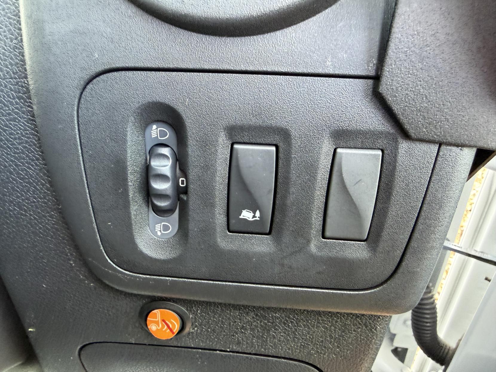 Vauxhall Movano 2.3 CDTi 3500 Panel Van 5dr Diesel Manual FWD L2 H2 Euro 6 (130 ps)