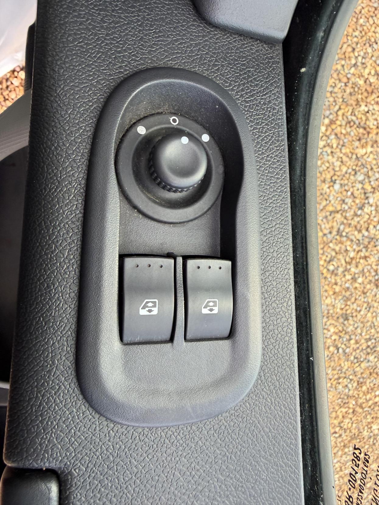 Vauxhall Movano 2.3 CDTi 3500 Panel Van 5dr Diesel Manual FWD L2 H2 Euro 6 (130 ps)