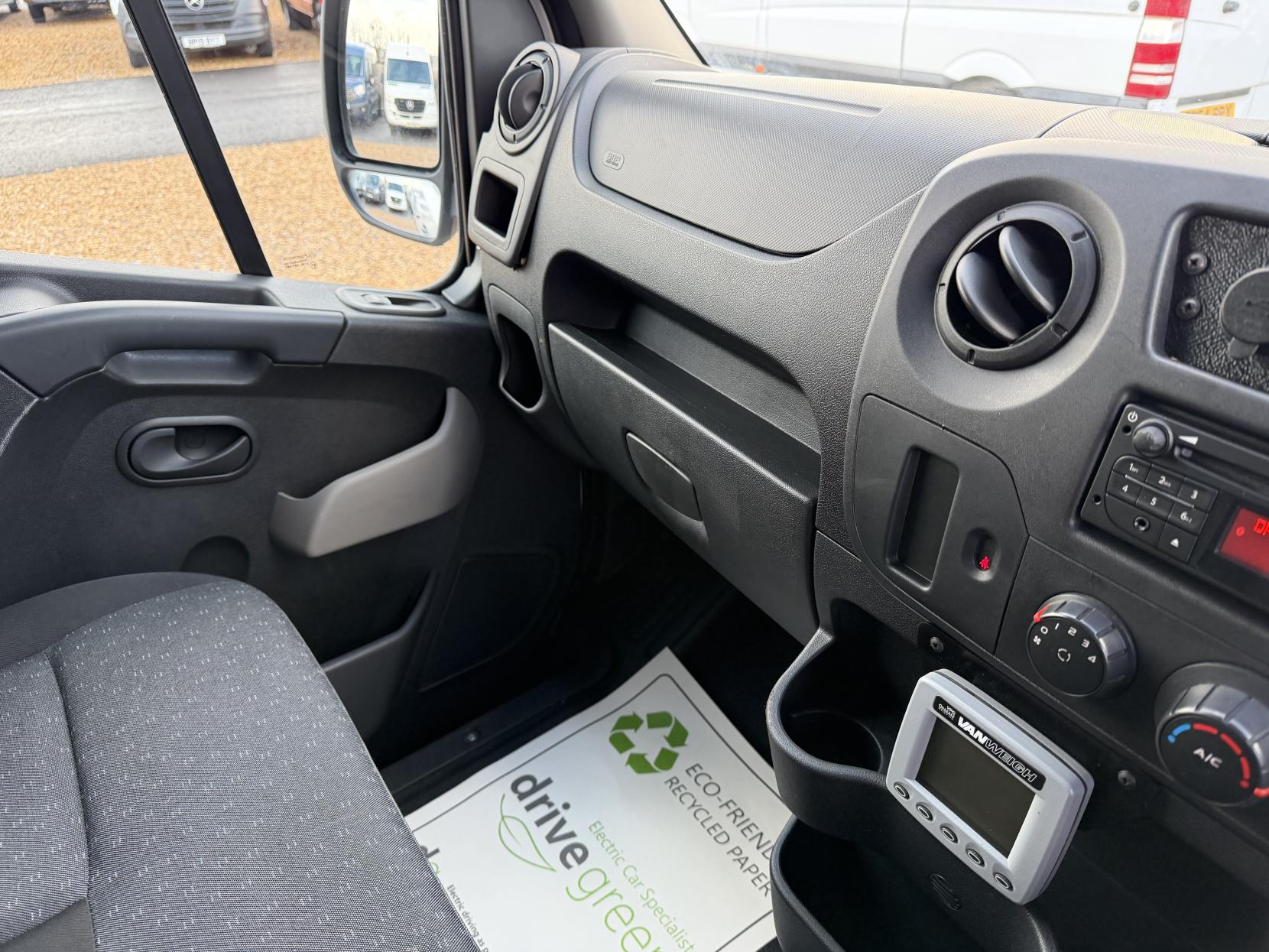 Vauxhall Movano 2.3 CDTi 3500 Panel Van 5dr Diesel Manual FWD L2 H2 Euro 6 (130 ps)