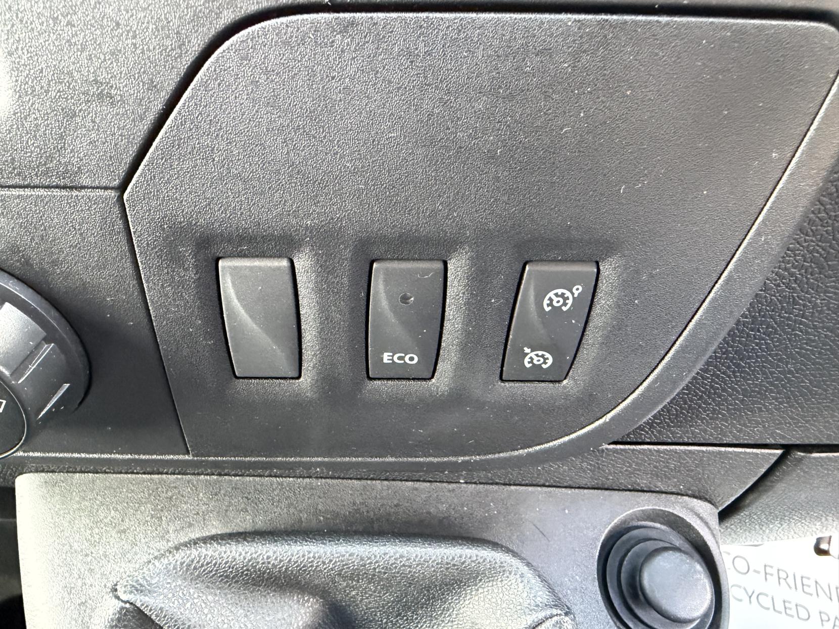 Vauxhall Movano 2.3 CDTi 3500 Panel Van 5dr Diesel Manual FWD L2 H2 Euro 6 (130 ps)