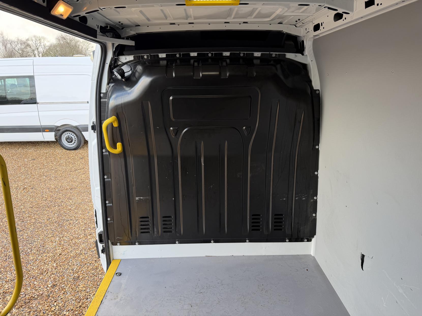 Vauxhall Movano 2.3 CDTi 3500 Panel Van 5dr Diesel Manual FWD L2 H2 Euro 6 (130 ps)