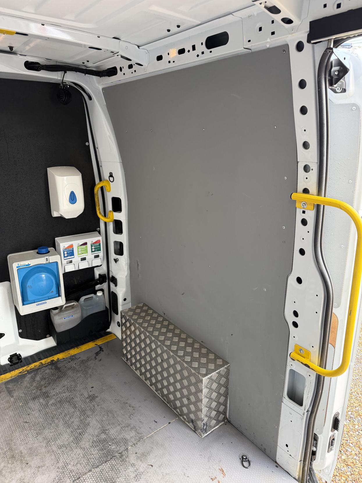 Vauxhall Movano 2.3 CDTi 3500 Panel Van 5dr Diesel Manual FWD L2 H2 Euro 6 (130 ps)