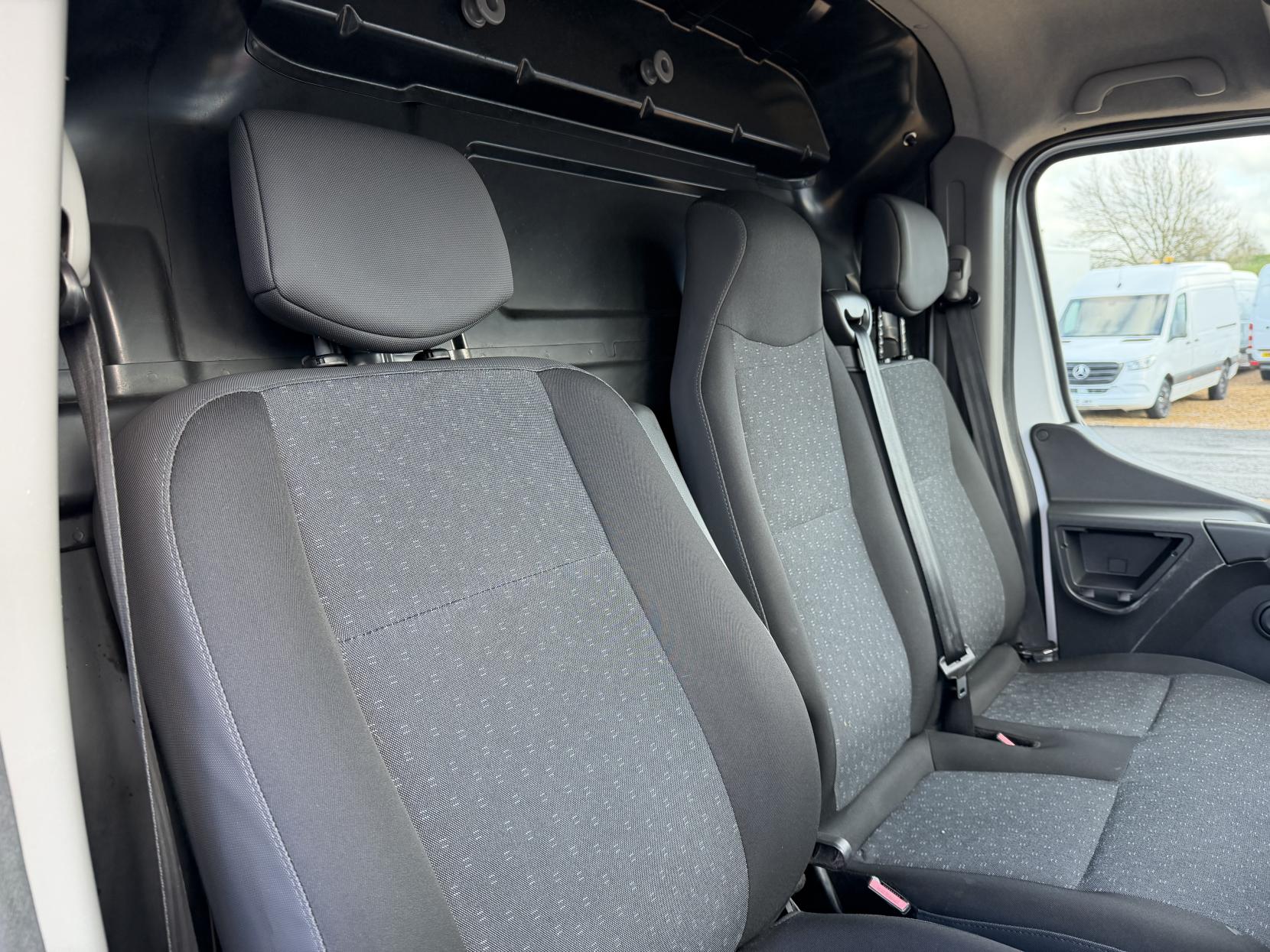 Vauxhall Movano 2.3 CDTi 3500 Panel Van 5dr Diesel Manual FWD L2 H2 Euro 6 (130 ps)