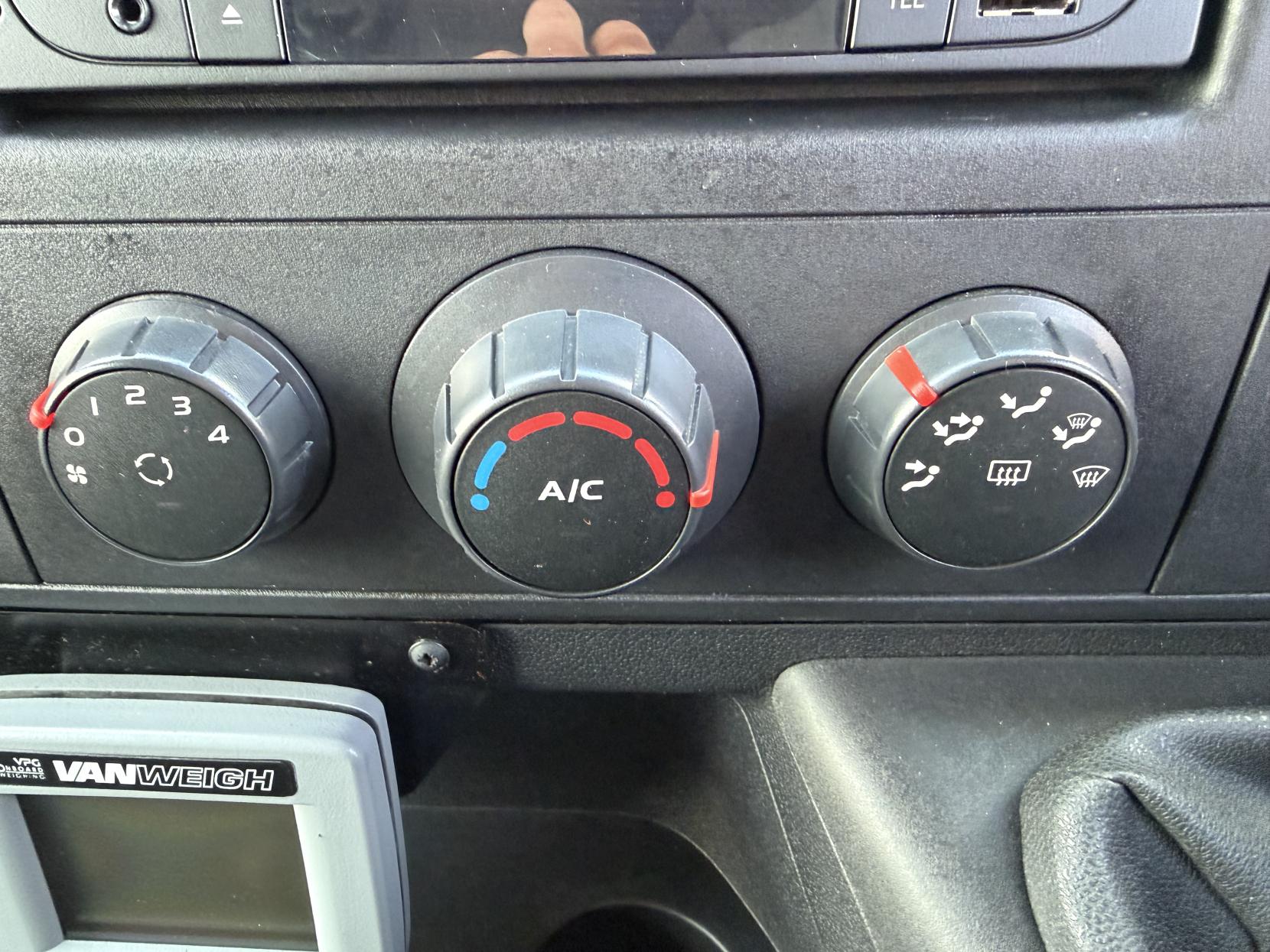 Vauxhall Movano 2.3 CDTi 3500 Panel Van 5dr Diesel Manual FWD L2 H2 Euro 6 (130 ps)