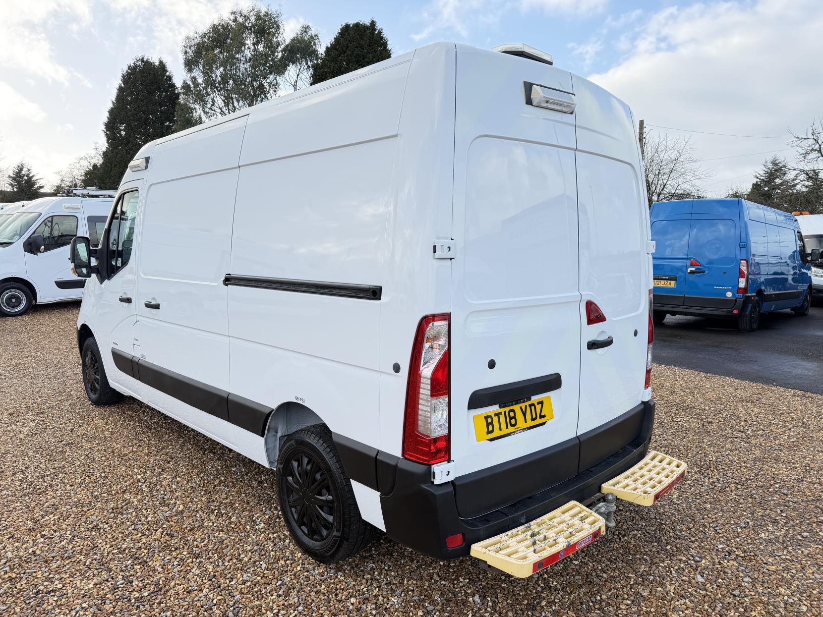 Vauxhall Movano 2.3 CDTi 3500 Panel Van 5dr Diesel Manual FWD L2 H2 Euro 6 (130 ps)